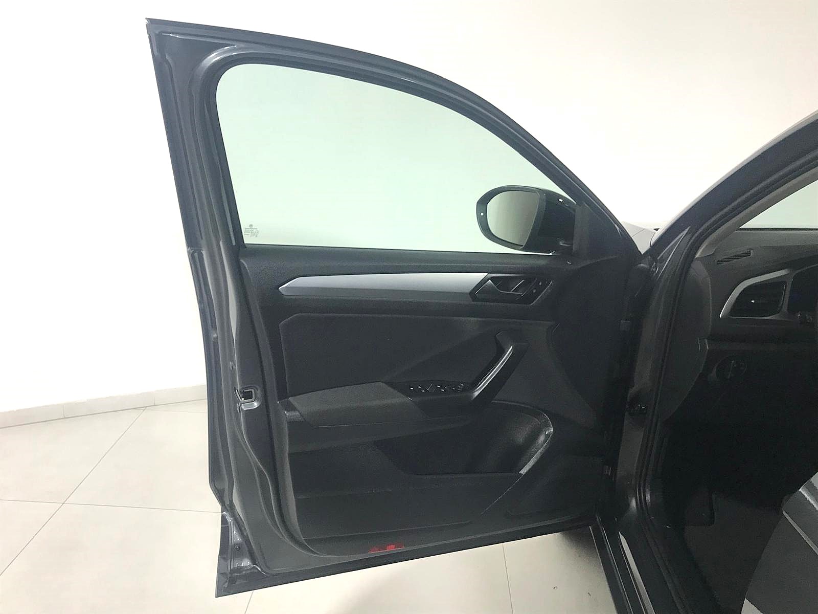 VOLKSWAGEN T-ROC 2.0TDI 115CV SPORT