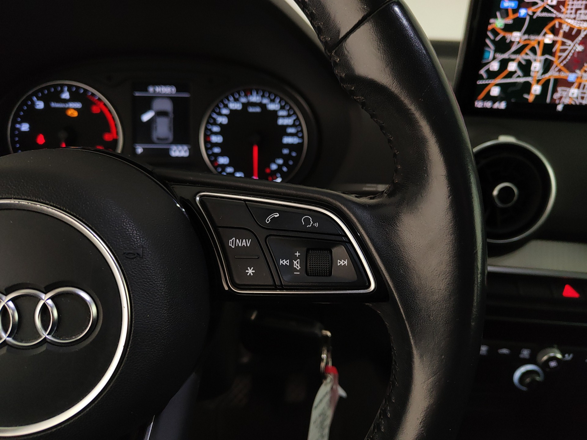 AUDI Q2 1.6 TDI Business S-Tronic 116cv