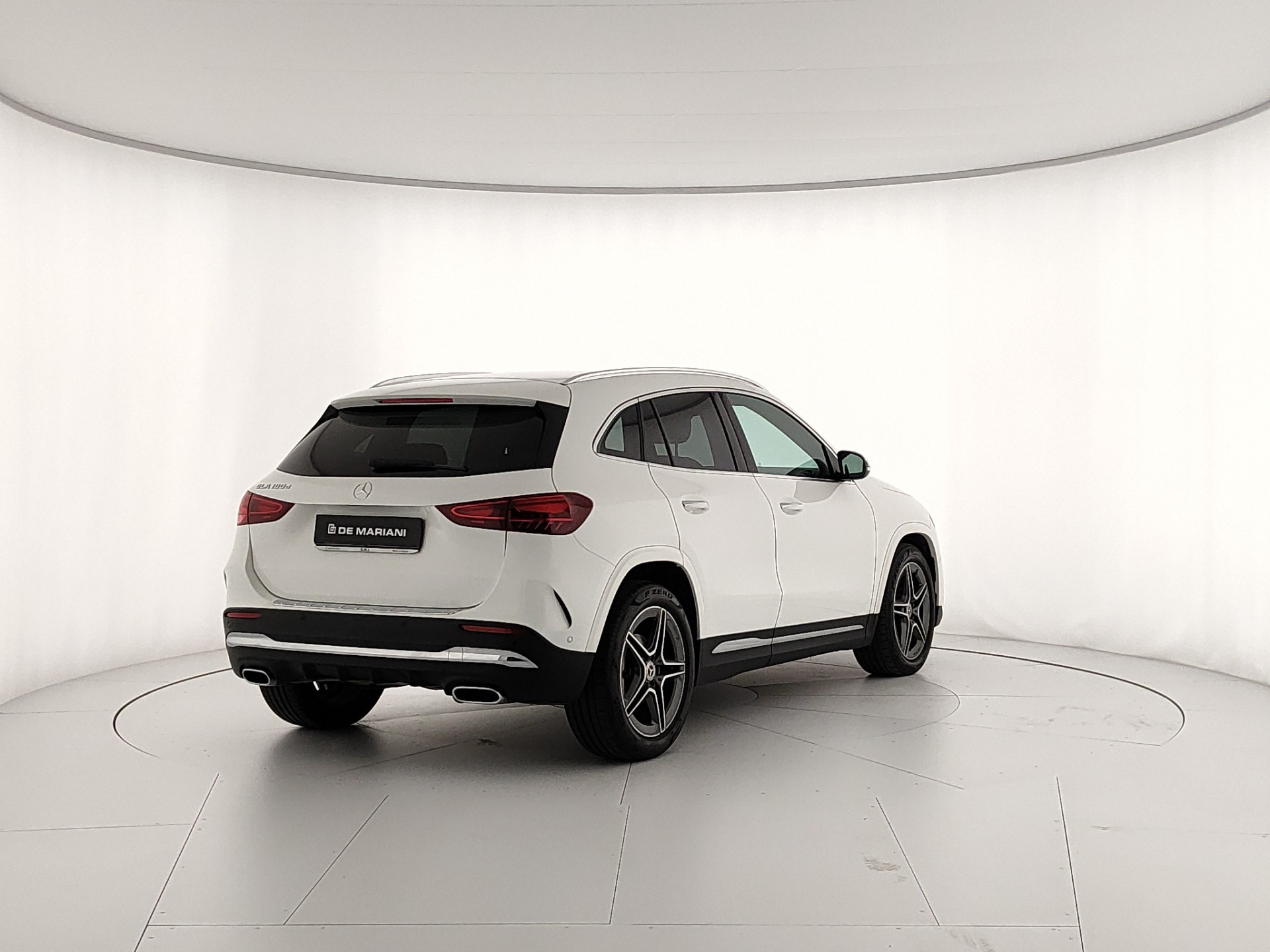 MERCEDES GLA 180D AMG LINE ADVANCED PLUS AUTO