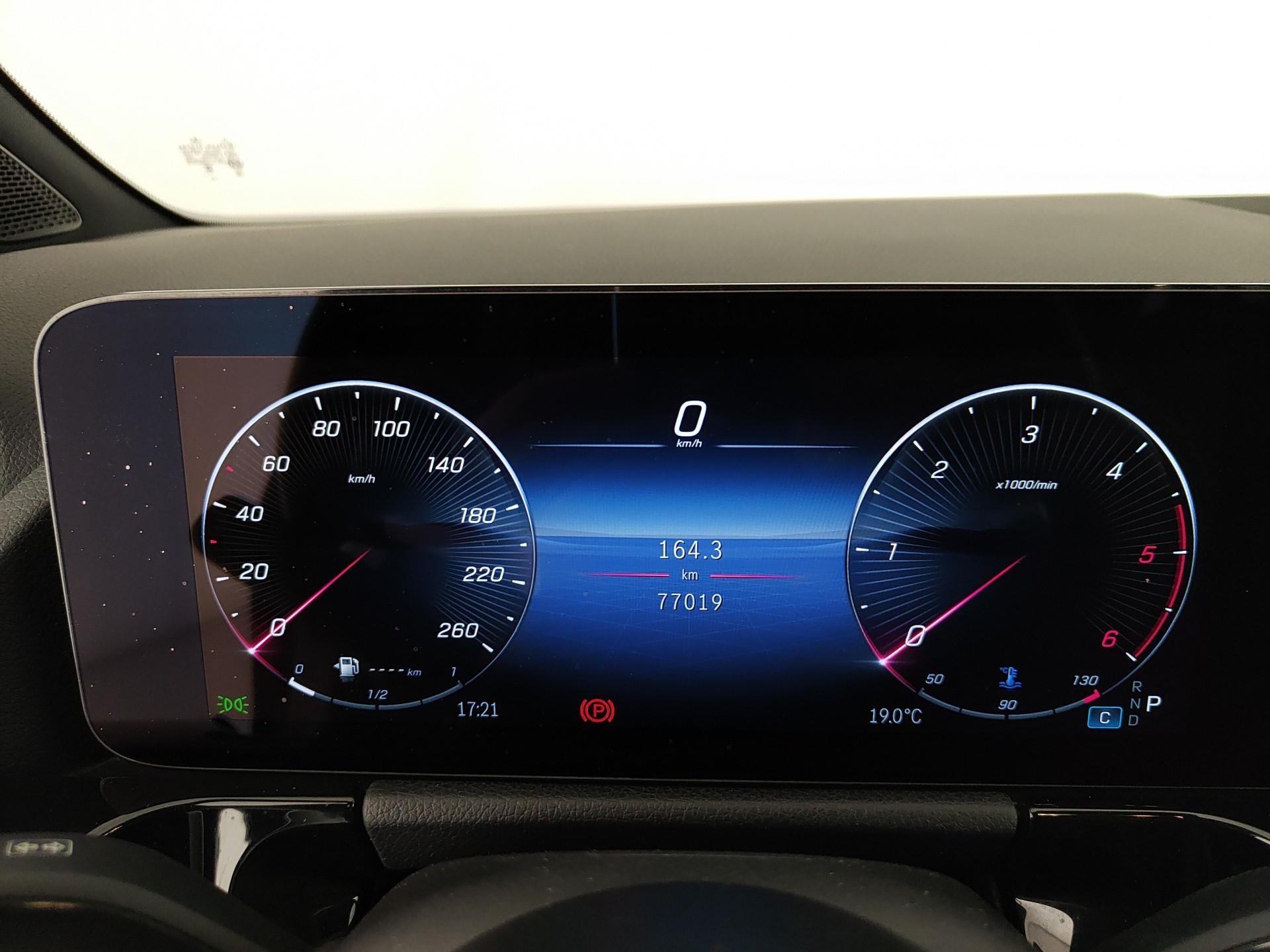 MERCEDES GLA 180D AMG LINE ADVANCED PLUS AUTO