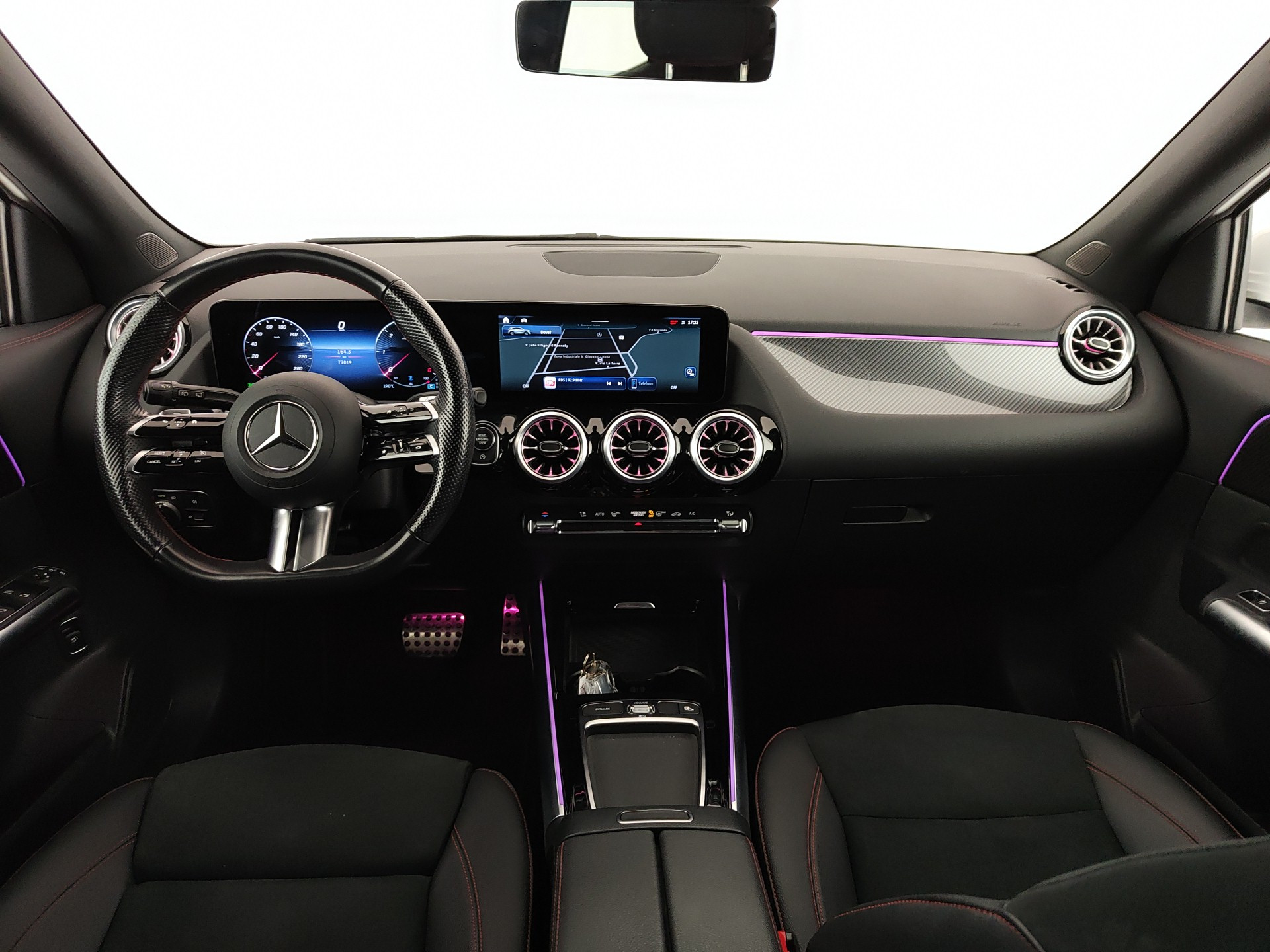 MERCEDES GLA 180D AMG LINE ADVANCED PLUS AUTO