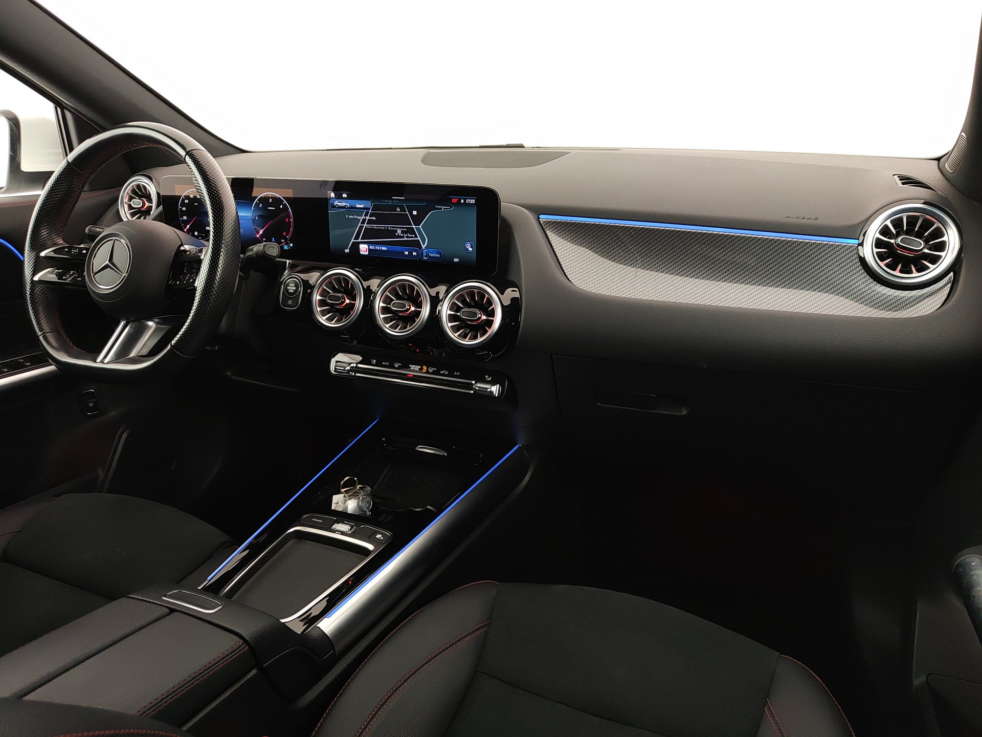 MERCEDES GLA 180D AMG LINE ADVANCED PLUS AUTO