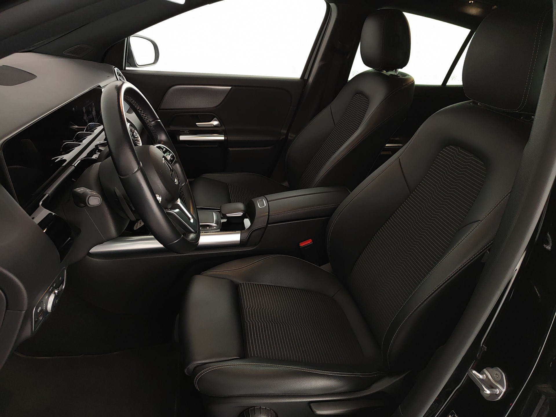 MERCEDES GLA 200D SPORT PLUS AUTO 150CV