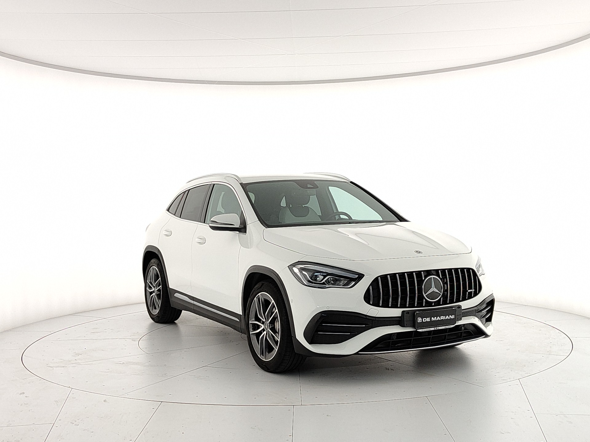 Mercedes-Benz GLA 35 AMG 4MATIC AUTO