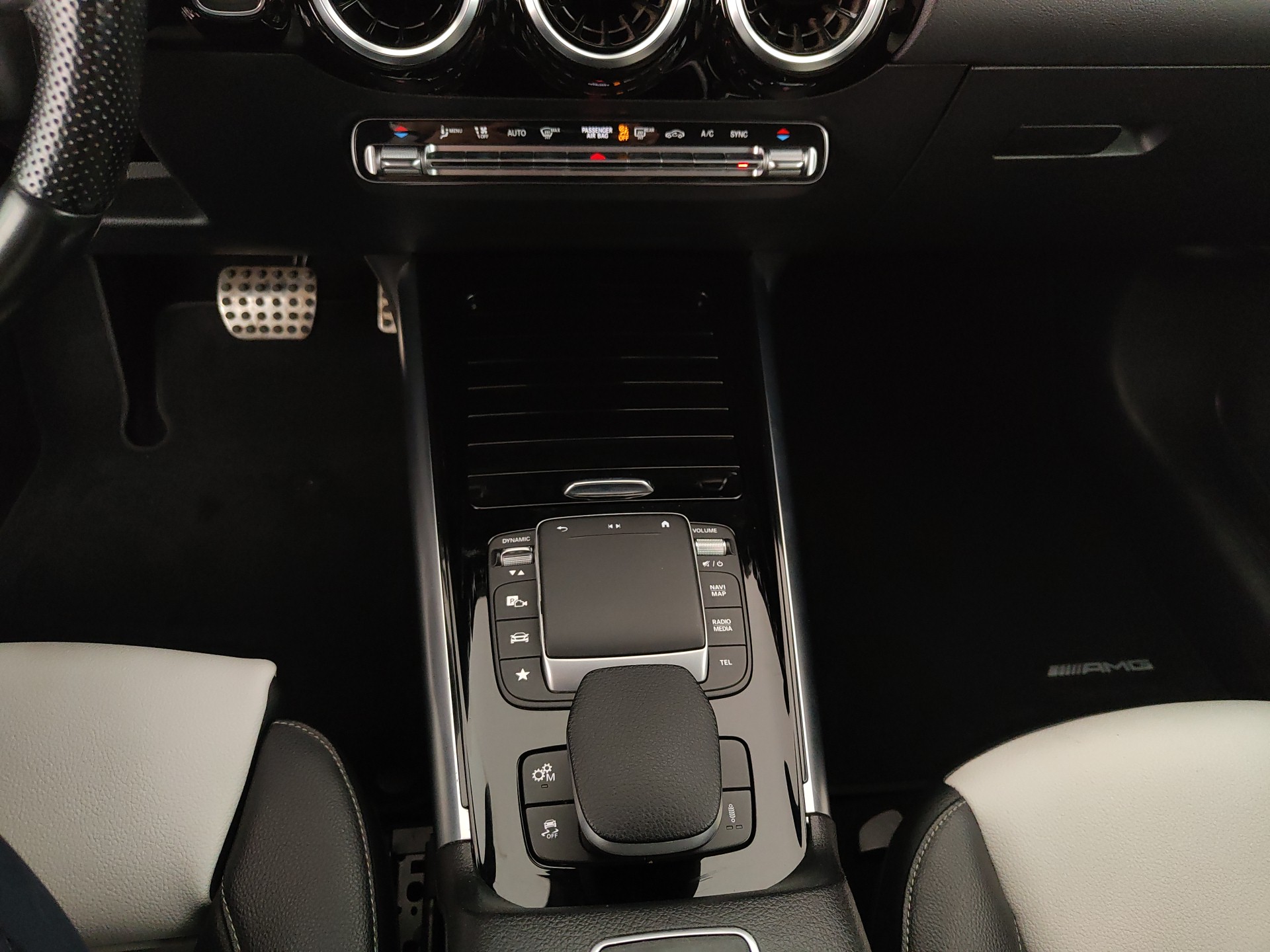 Mercedes-Benz GLA 35 AMG 4MATIC AUTO