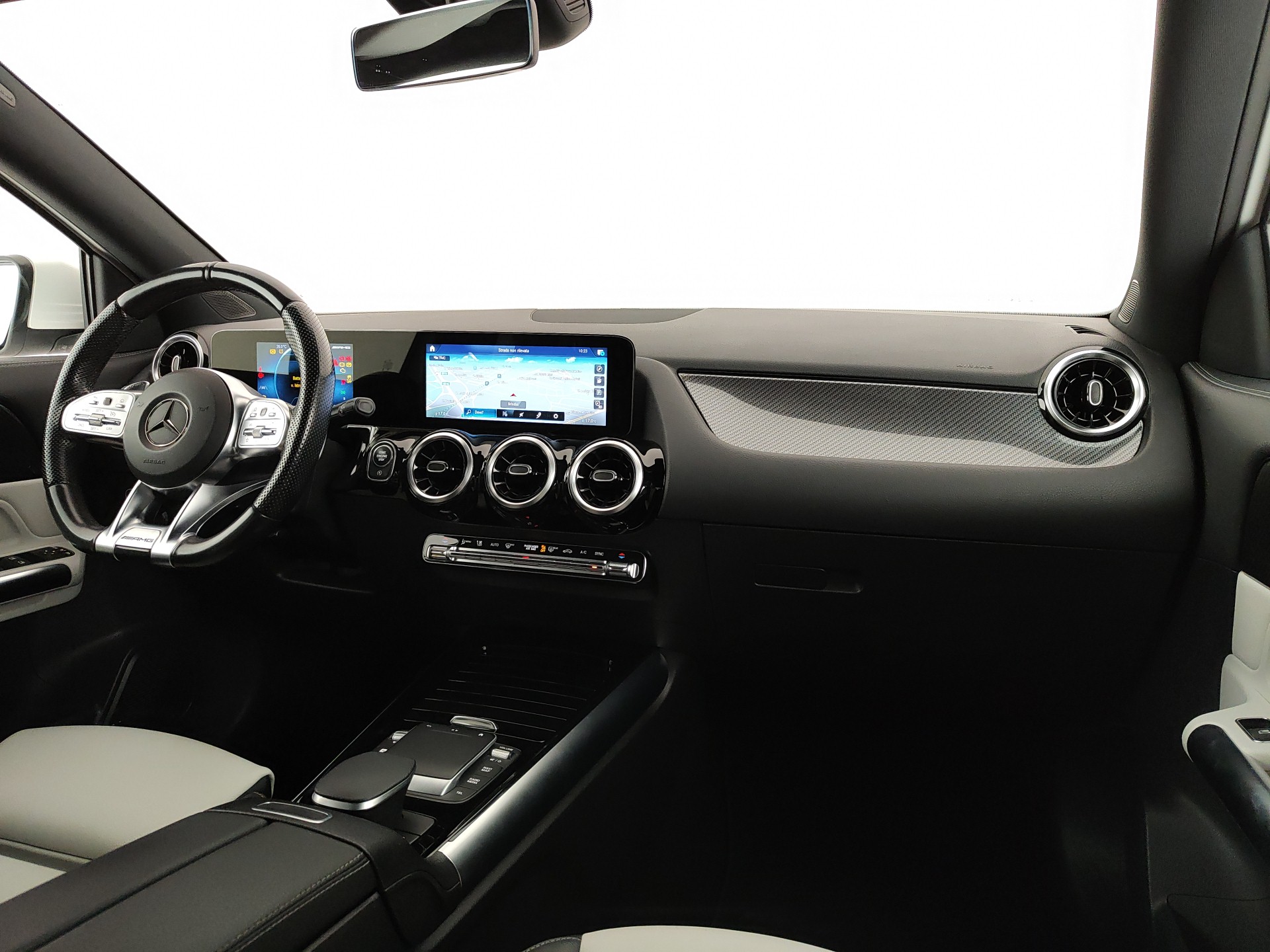 Mercedes-Benz GLA 35 AMG 4MATIC AUTO