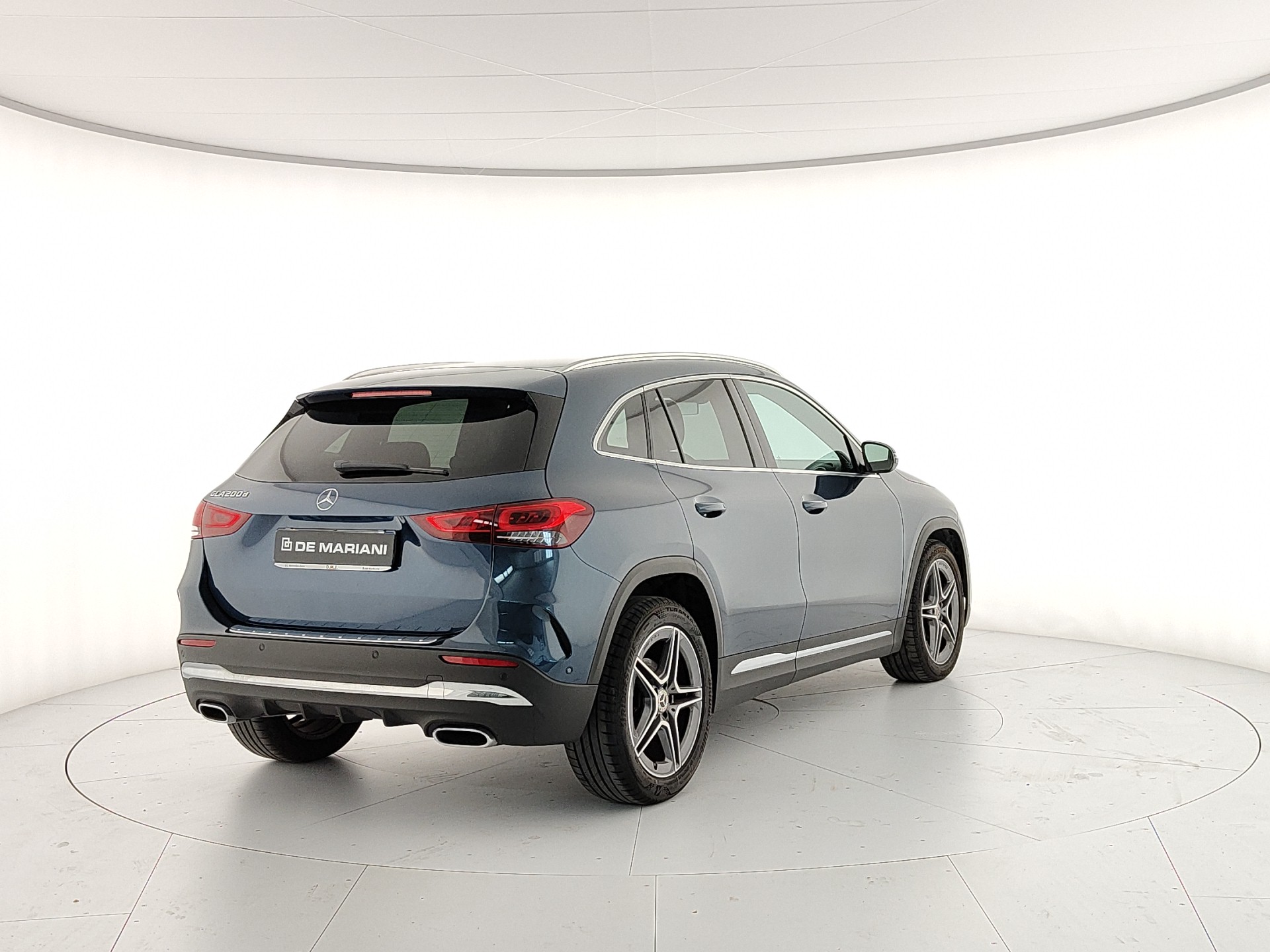 Mercedes-Benz GLA 200d PREMIUM AUTO