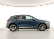Mercedes-Benz GLA 200d PREMIUM AUTO