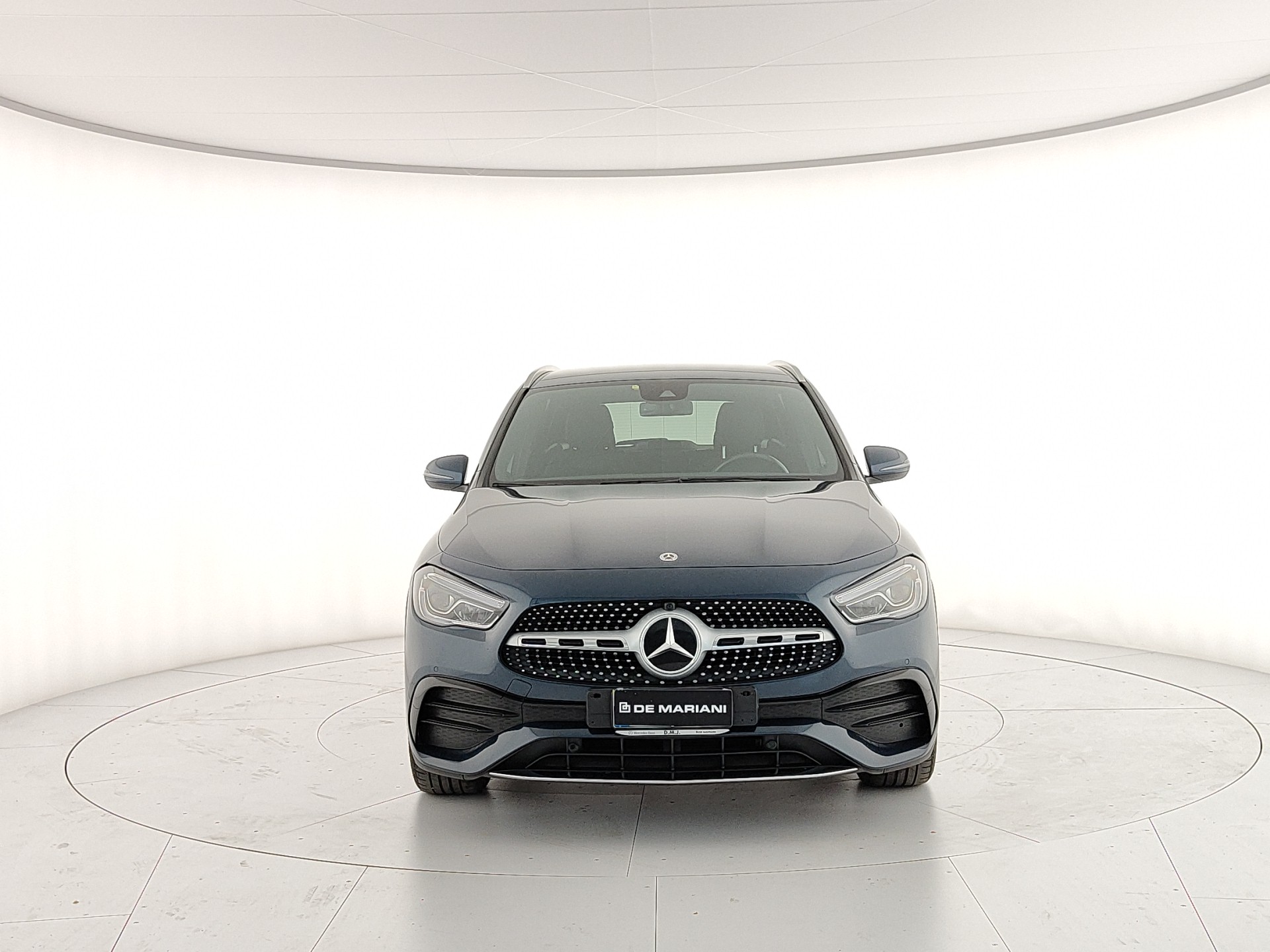 Mercedes-Benz GLA 200d PREMIUM AUTO