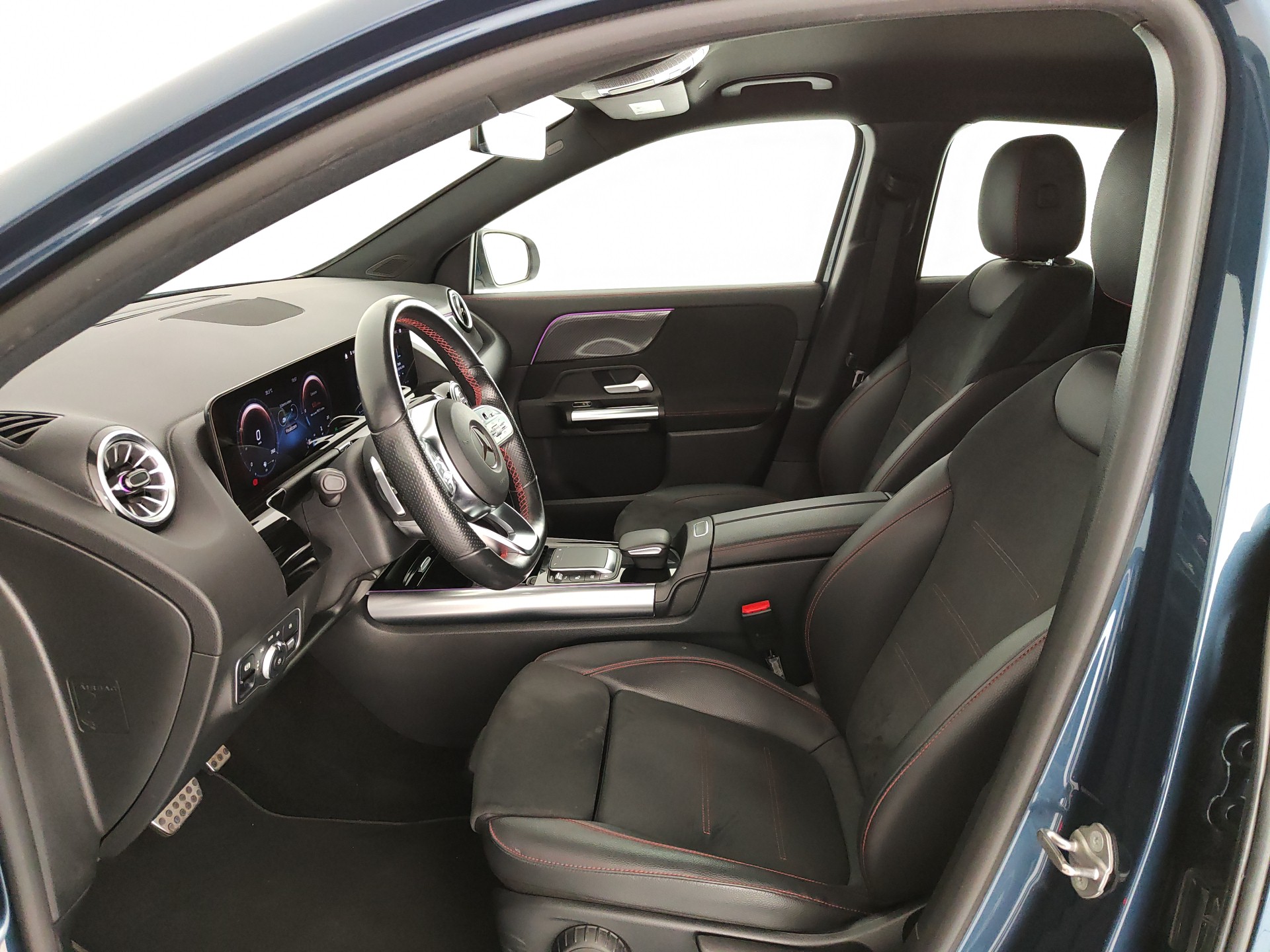 Mercedes-Benz GLA 200d PREMIUM AUTO