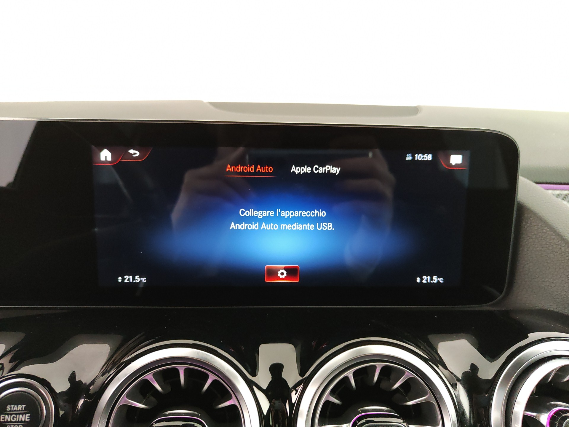 Mercedes-Benz GLA 200d PREMIUM AUTO