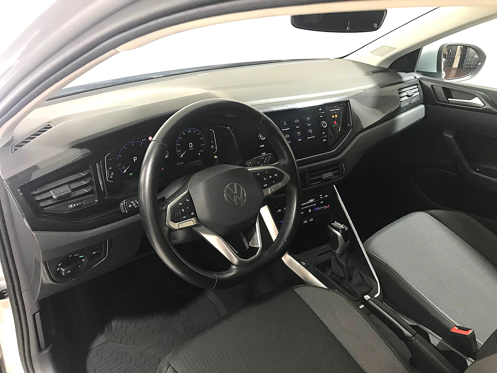 VOLKSWAGEN TAIGO LIFE 1.0TSI 110CV DSG