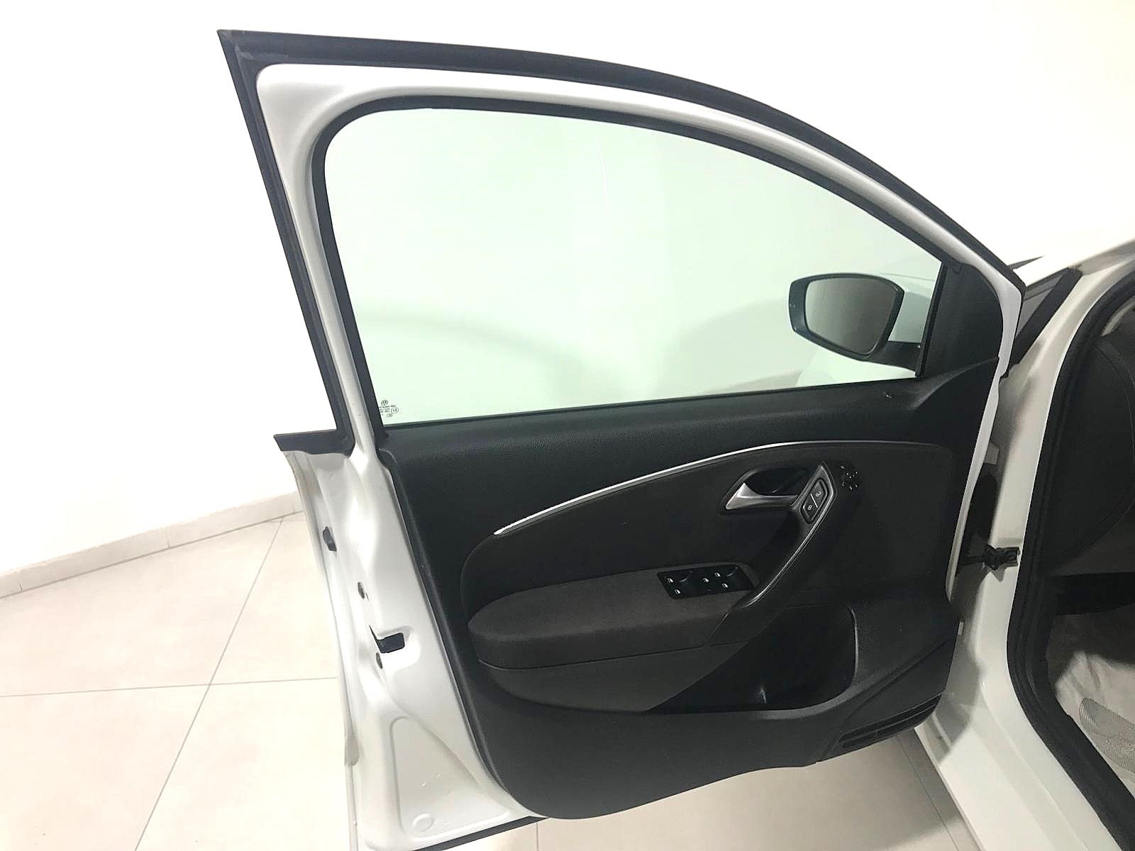 VOLKSWAGEN POLO 1.2MPI 75CV COMFORTLINE
