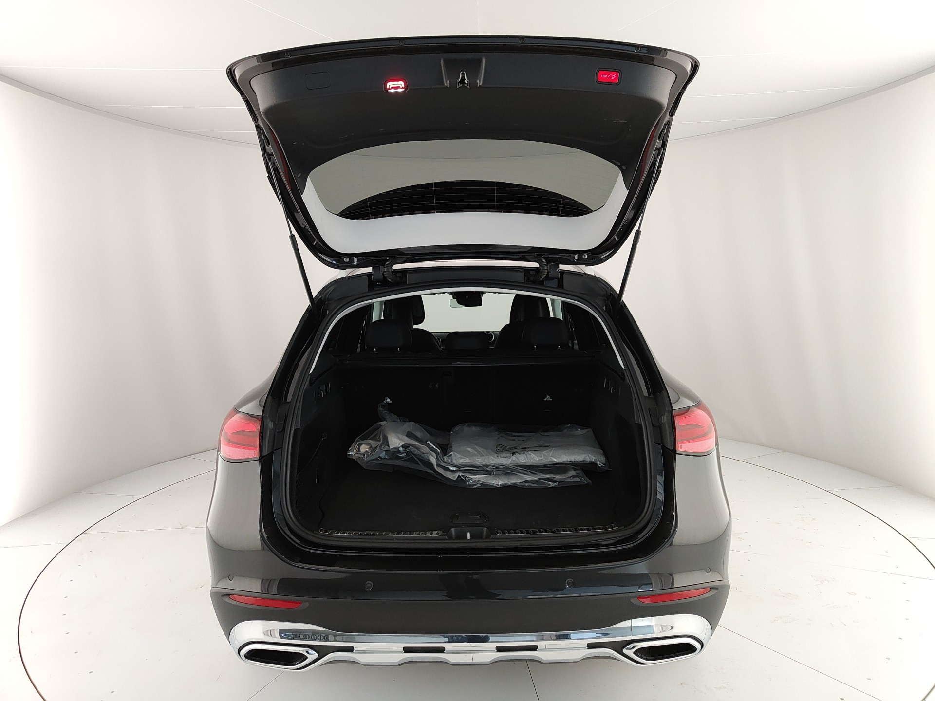 Mercedes-Benz GLC 200d ADVANCED 4MATIC AUTO
