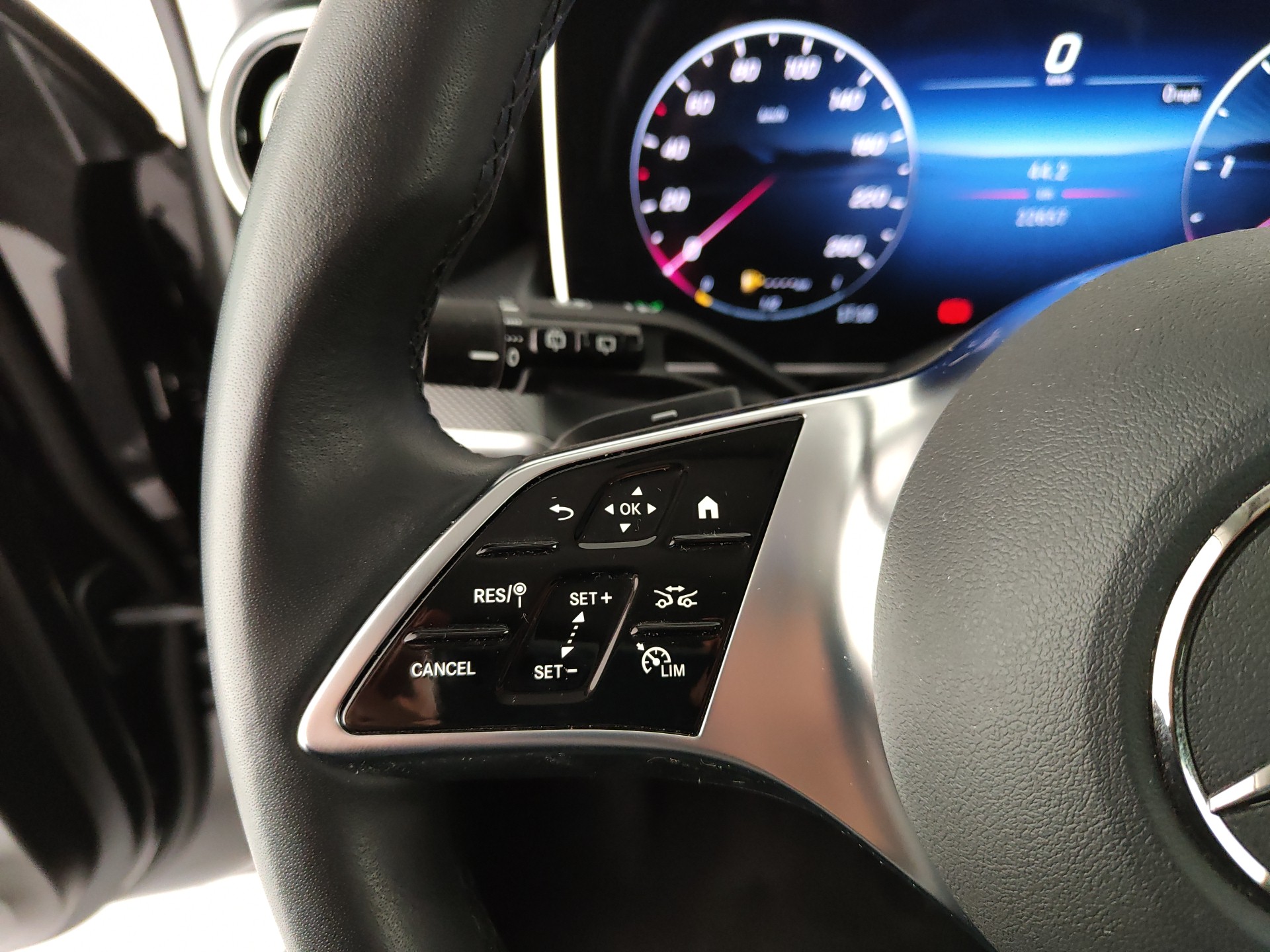 Mercedes-Benz GLC 200d ADVANCED 4MATIC AUTO