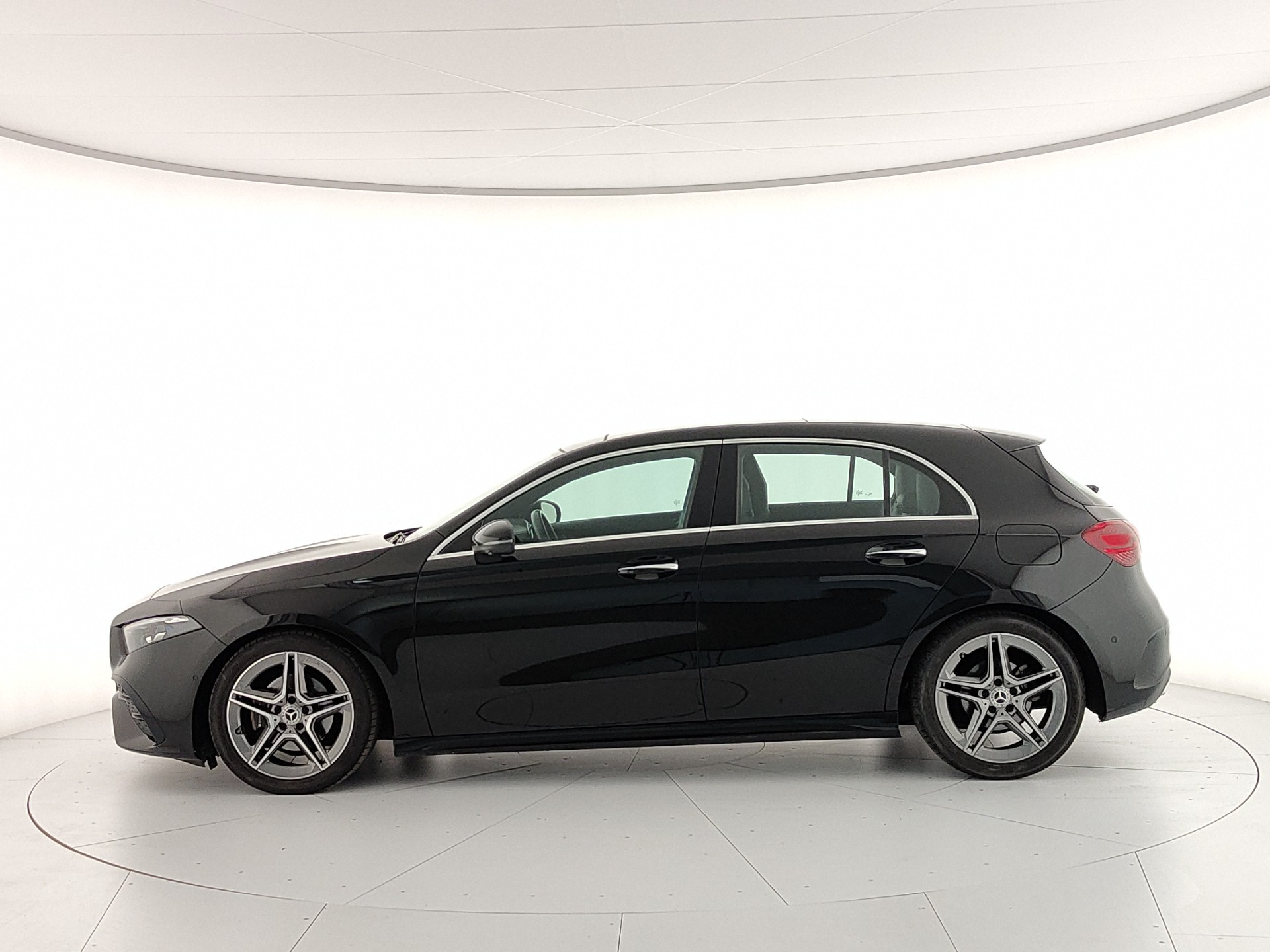 MERCEDES CLASSE A 180 d AMG Line Premium auto