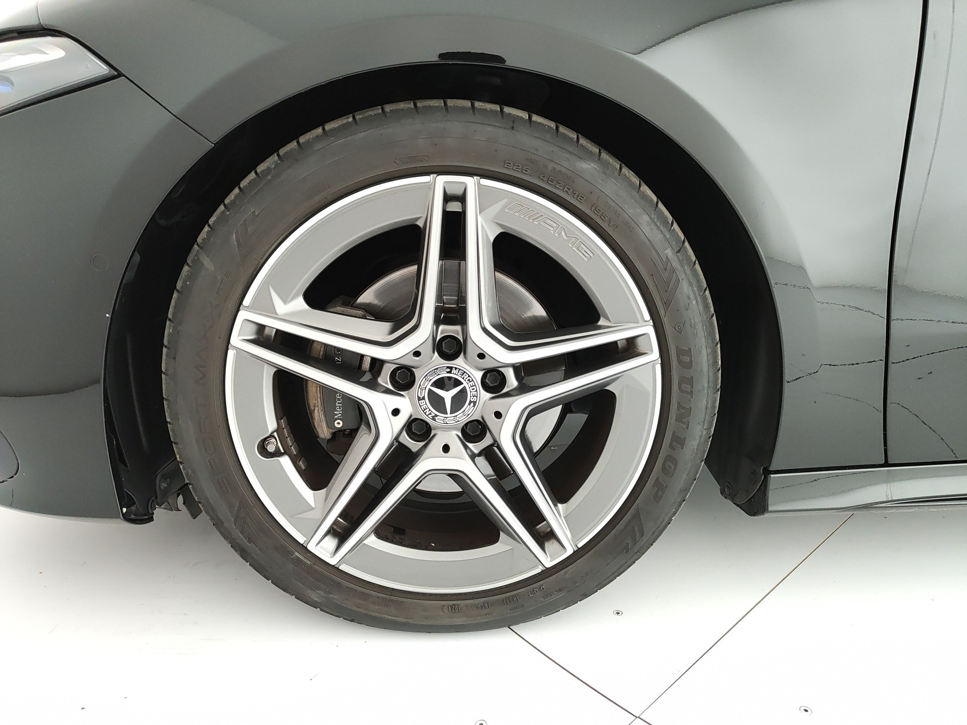 MERCEDES CLASSE A 180 d AMG Line Premium auto