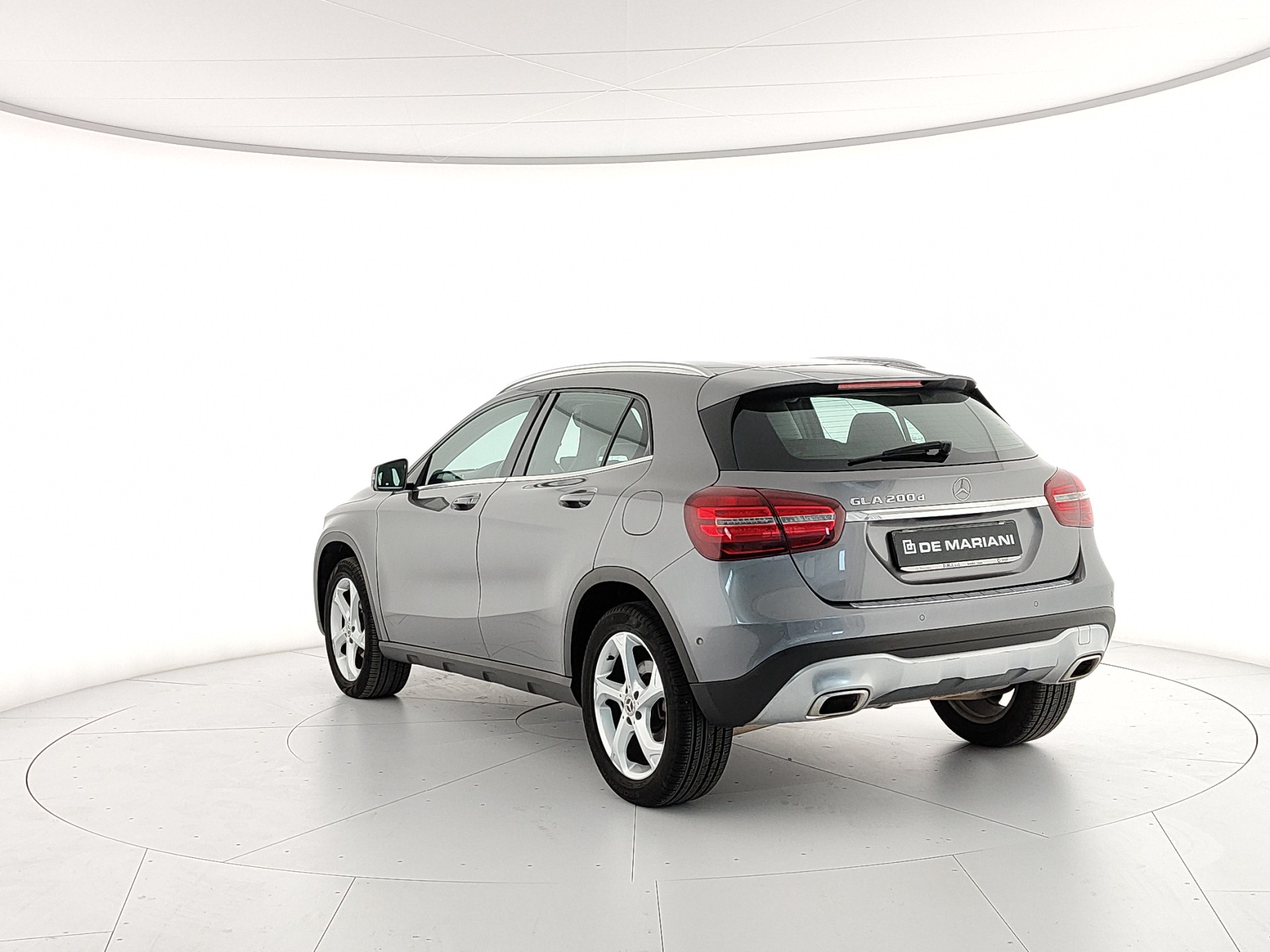 MERCEDES-BENZ GLA 200d SPORT Auto 136cv