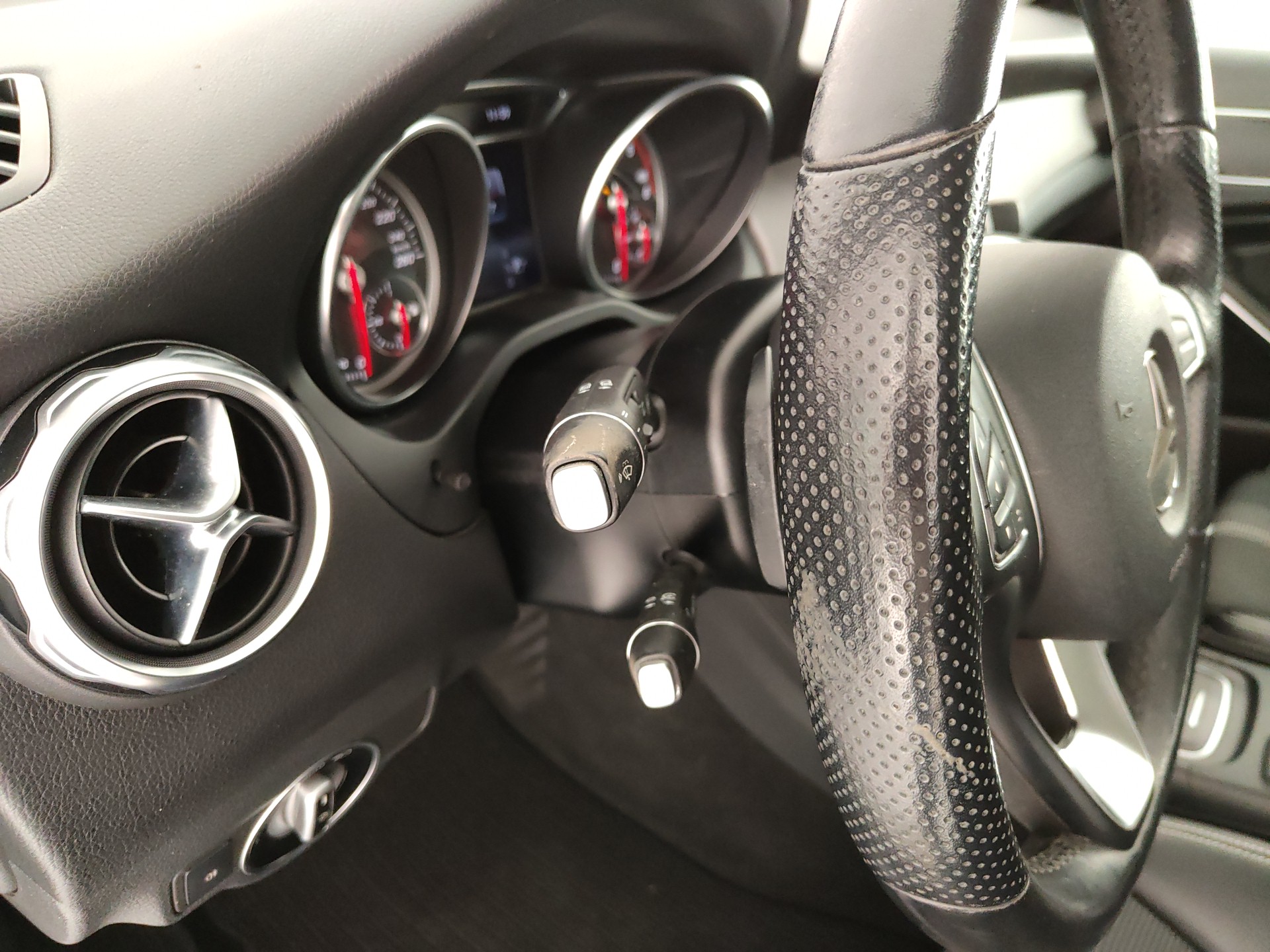 MERCEDES-BENZ GLA 200d SPORT Auto 136cv