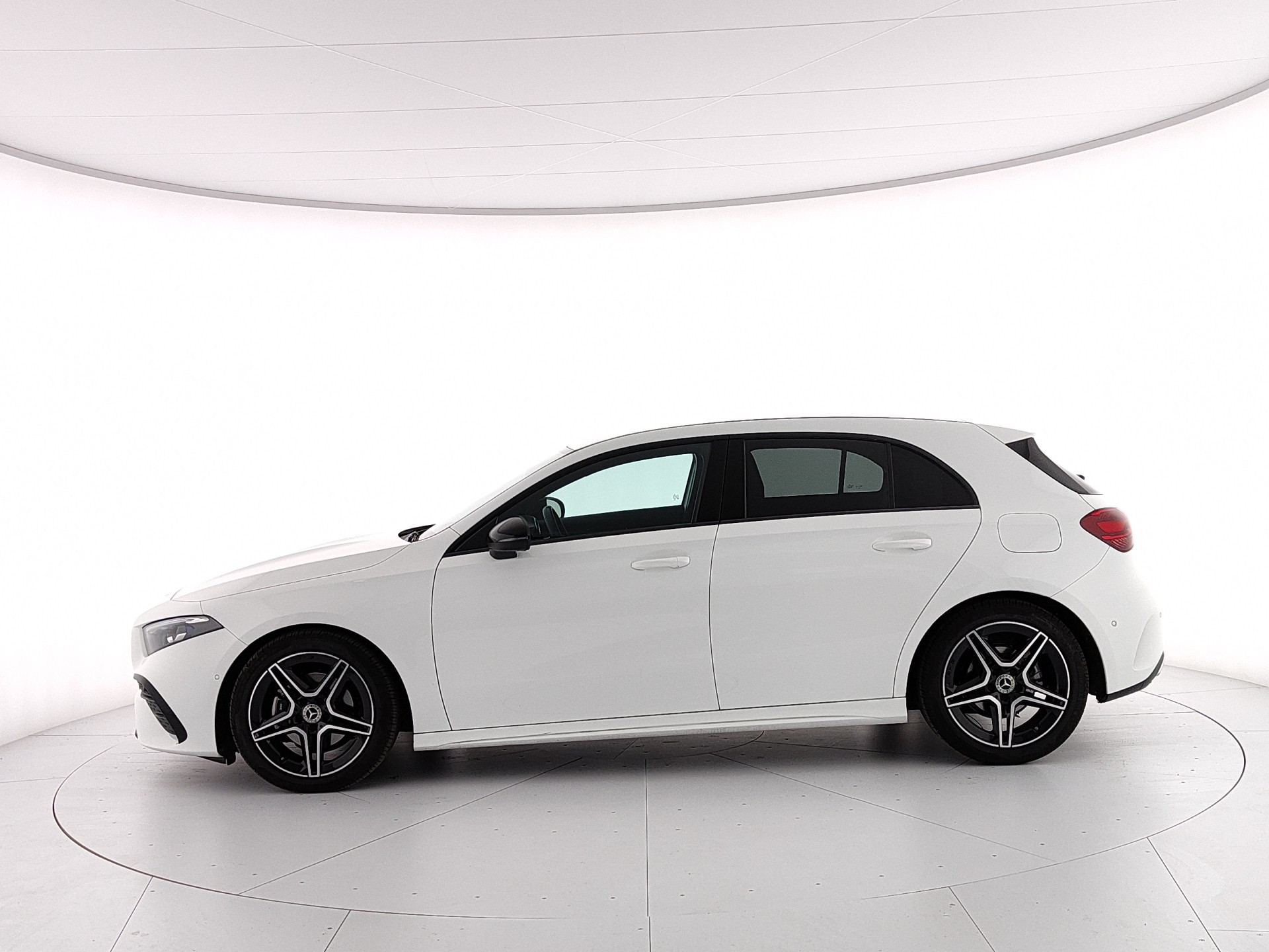 MERCEDES CLASSE A 180 d AMG Line Advanced auto