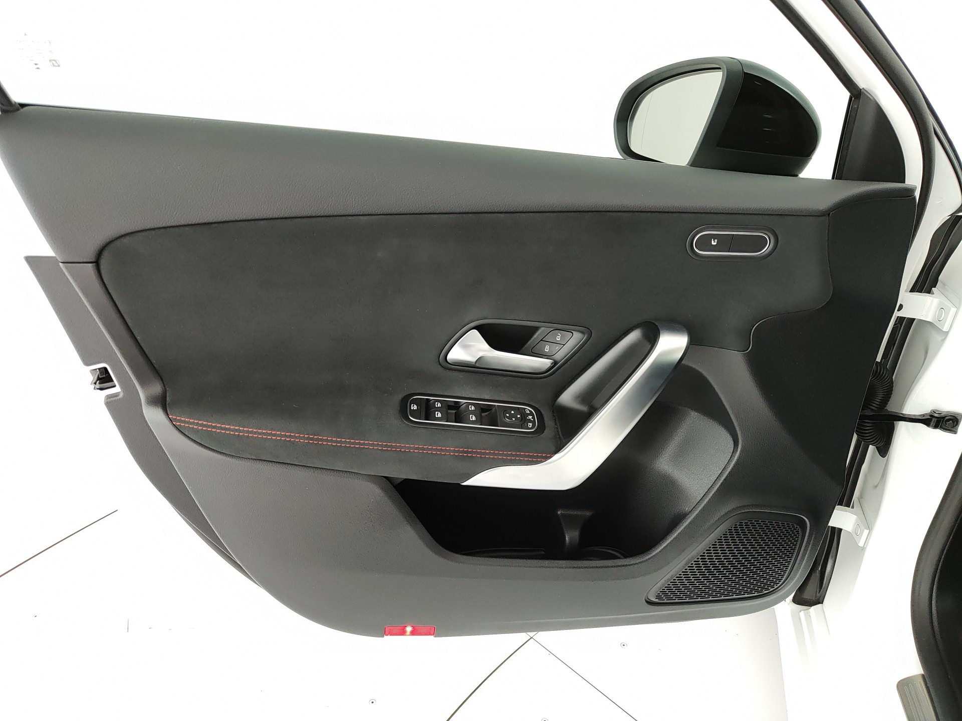 MERCEDES CLASSE A 180 d AMG Line Advanced auto