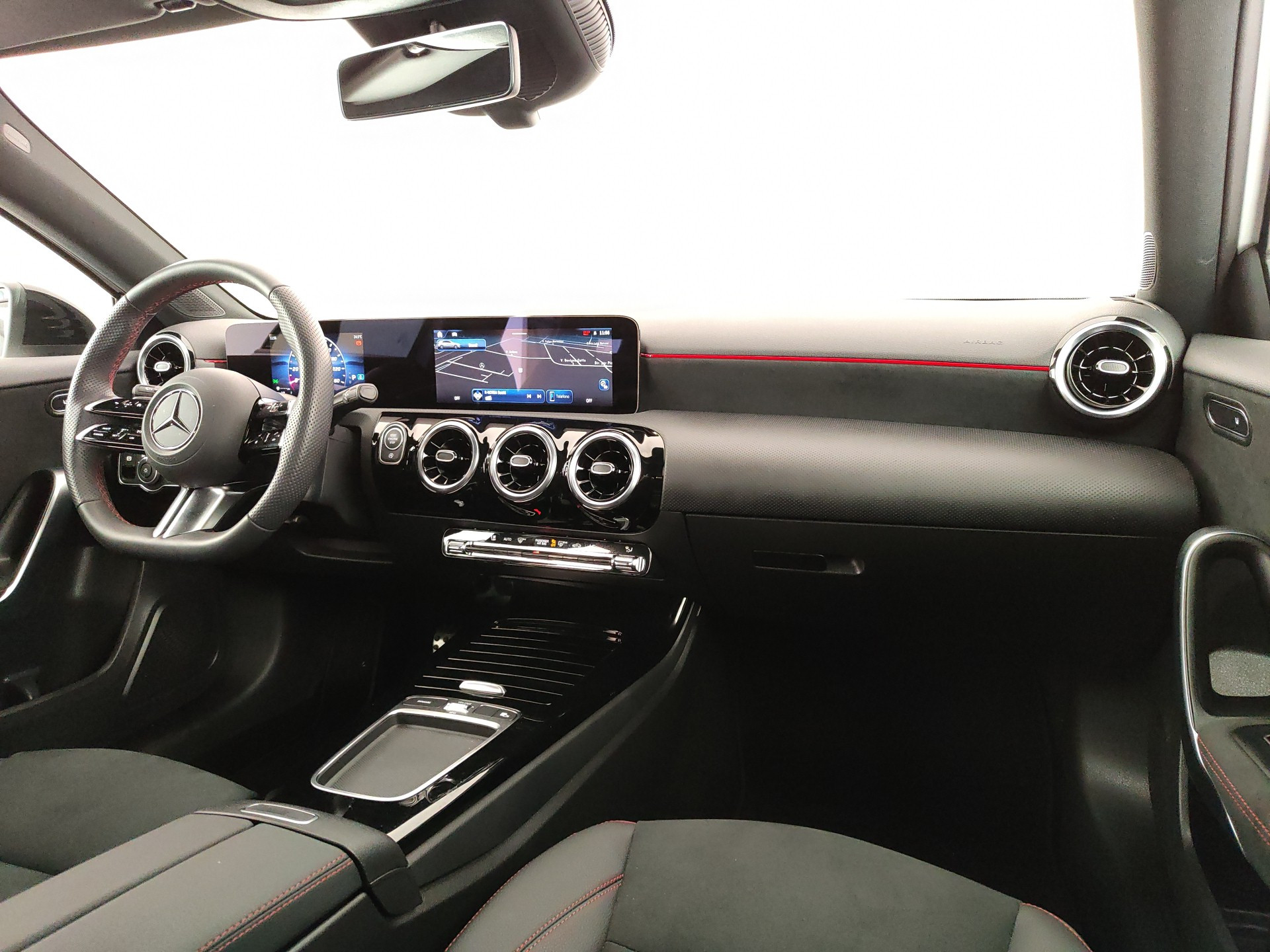 MERCEDES CLASSE A 180 d AMG Line Advanced auto