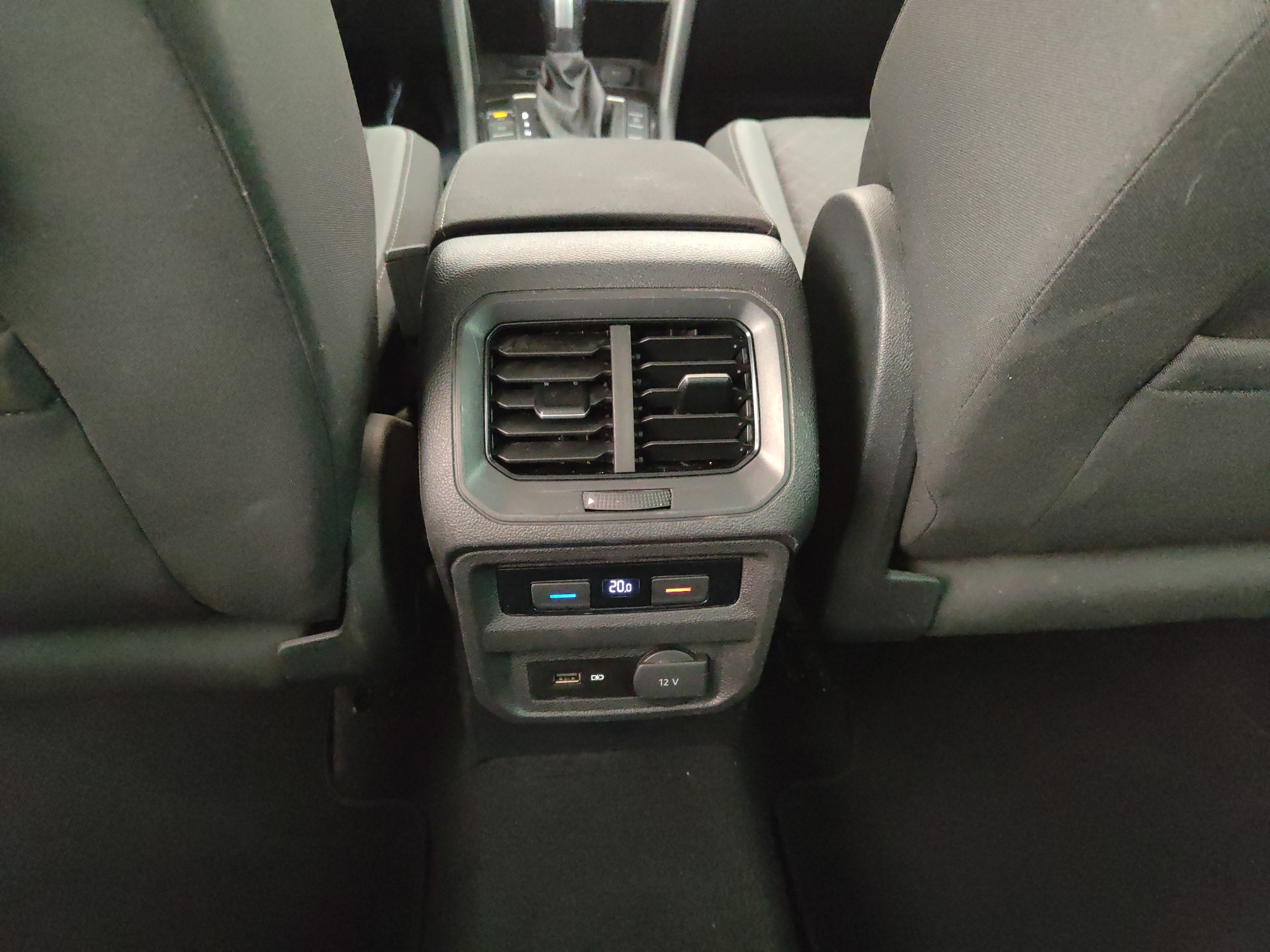 VOLKSWAGEN TIGUAN BUSINESS 2.0 TDI 150CV DSG