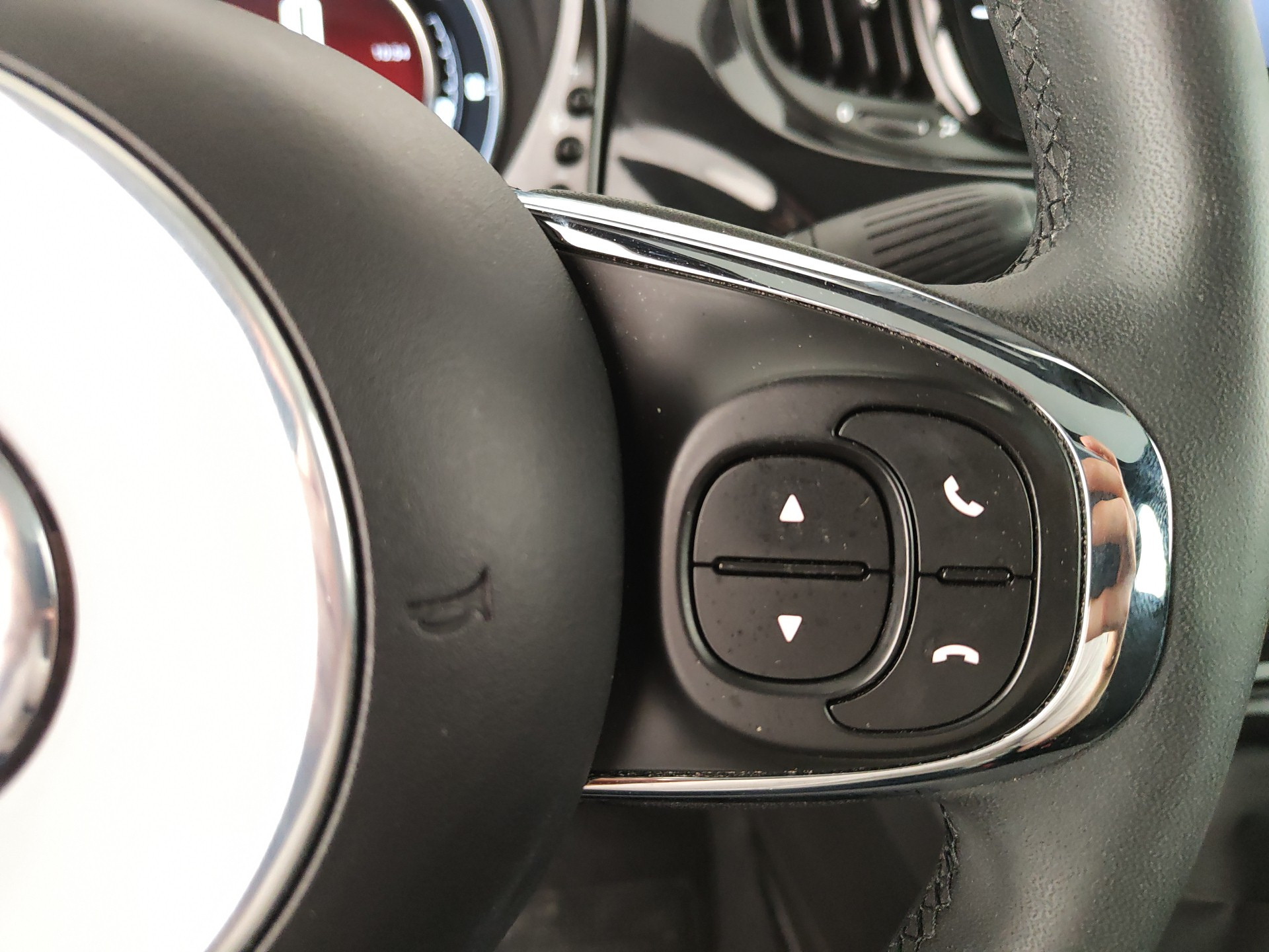 FIAT 500 1.0 Hybrid 70cv