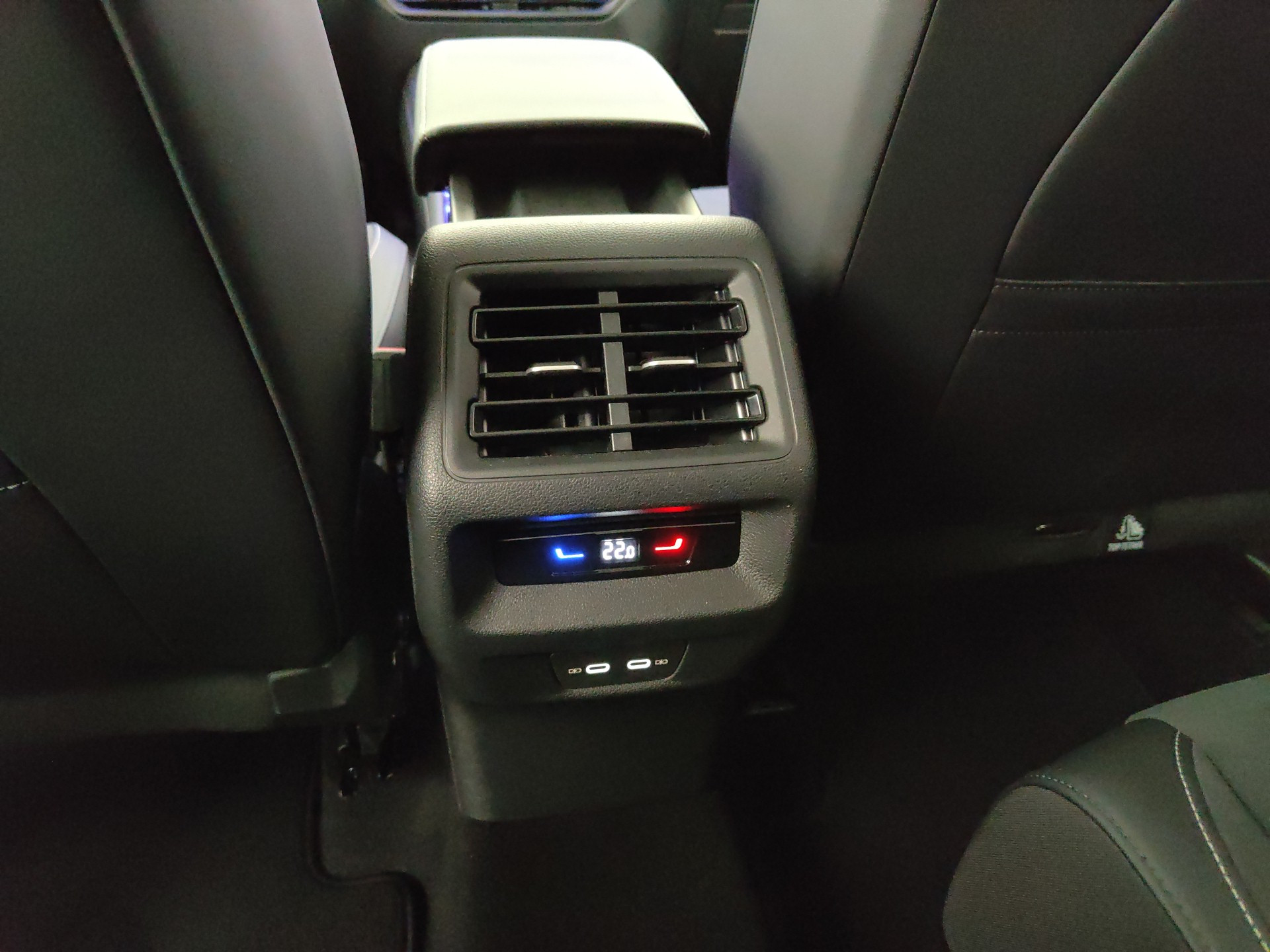 VOLKSWAGEN TAYRON 1.5 eTSI 150CV Elegance