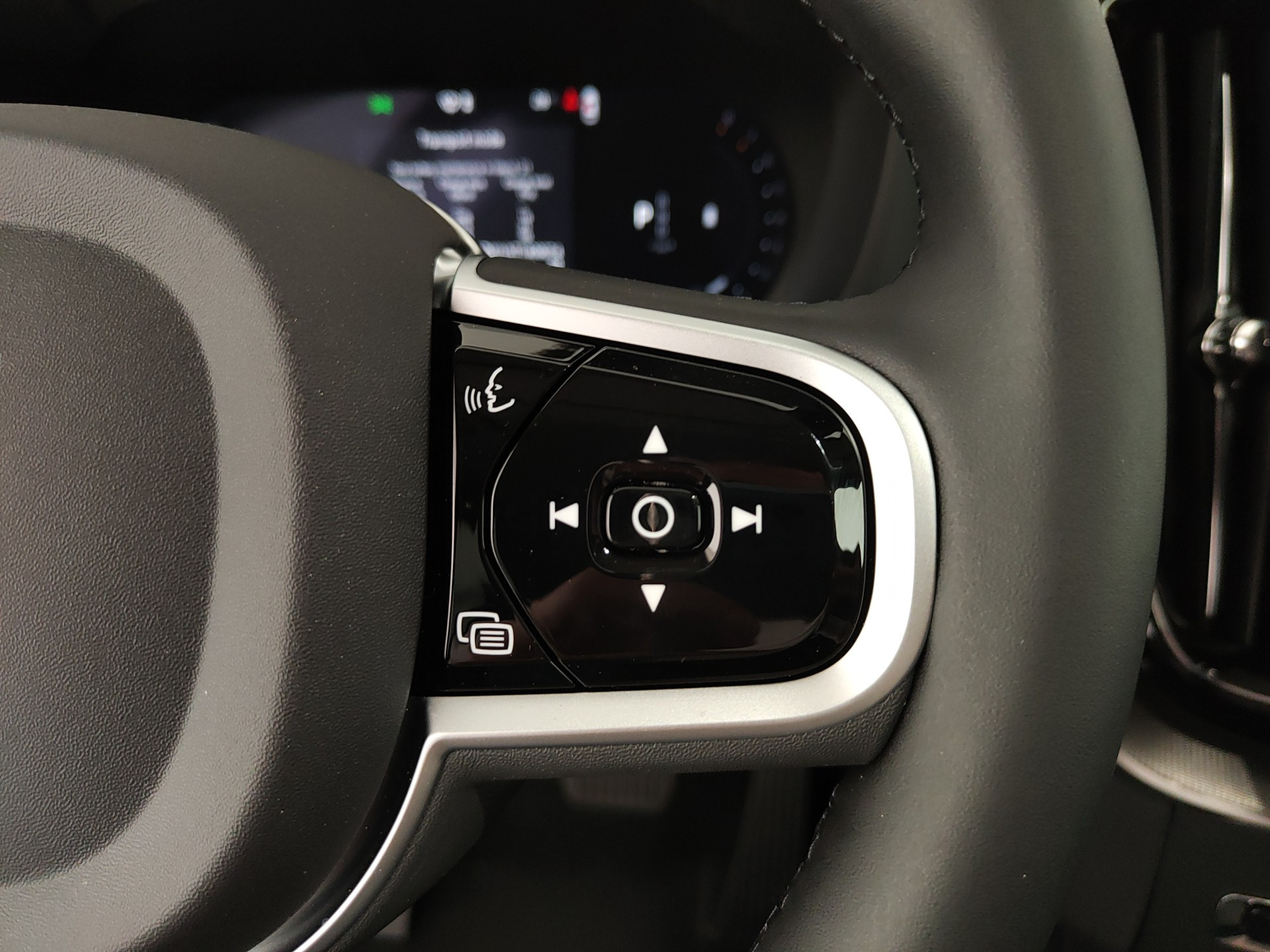 VOLVO XC60 B5 AWD AUTOMATICO CORE