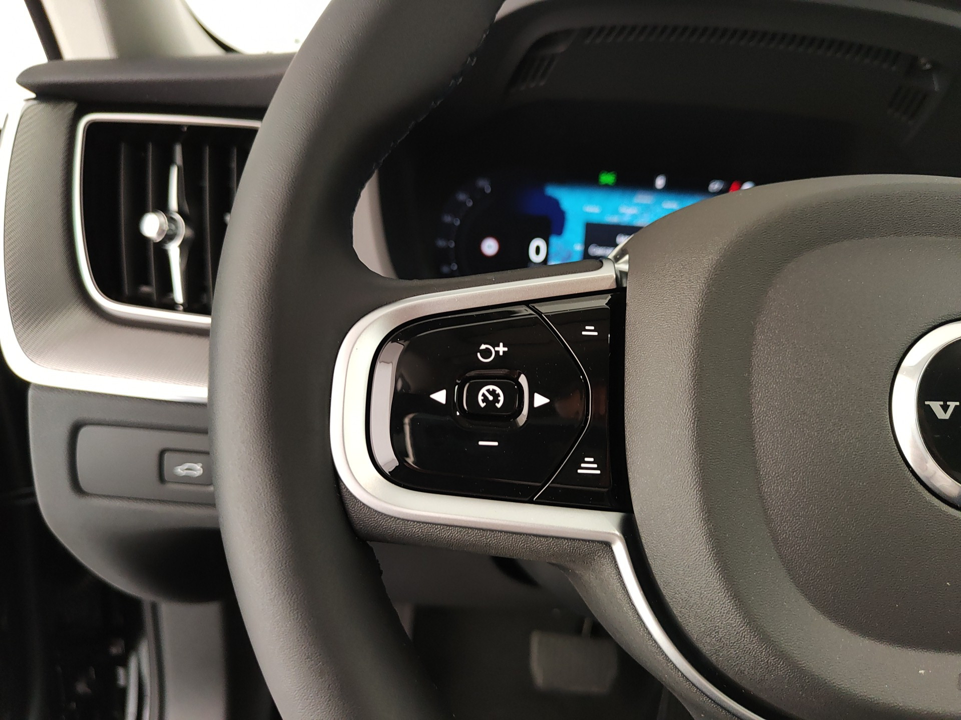 VOLVO XC60 B5 AWD AUTOMATICO CORE