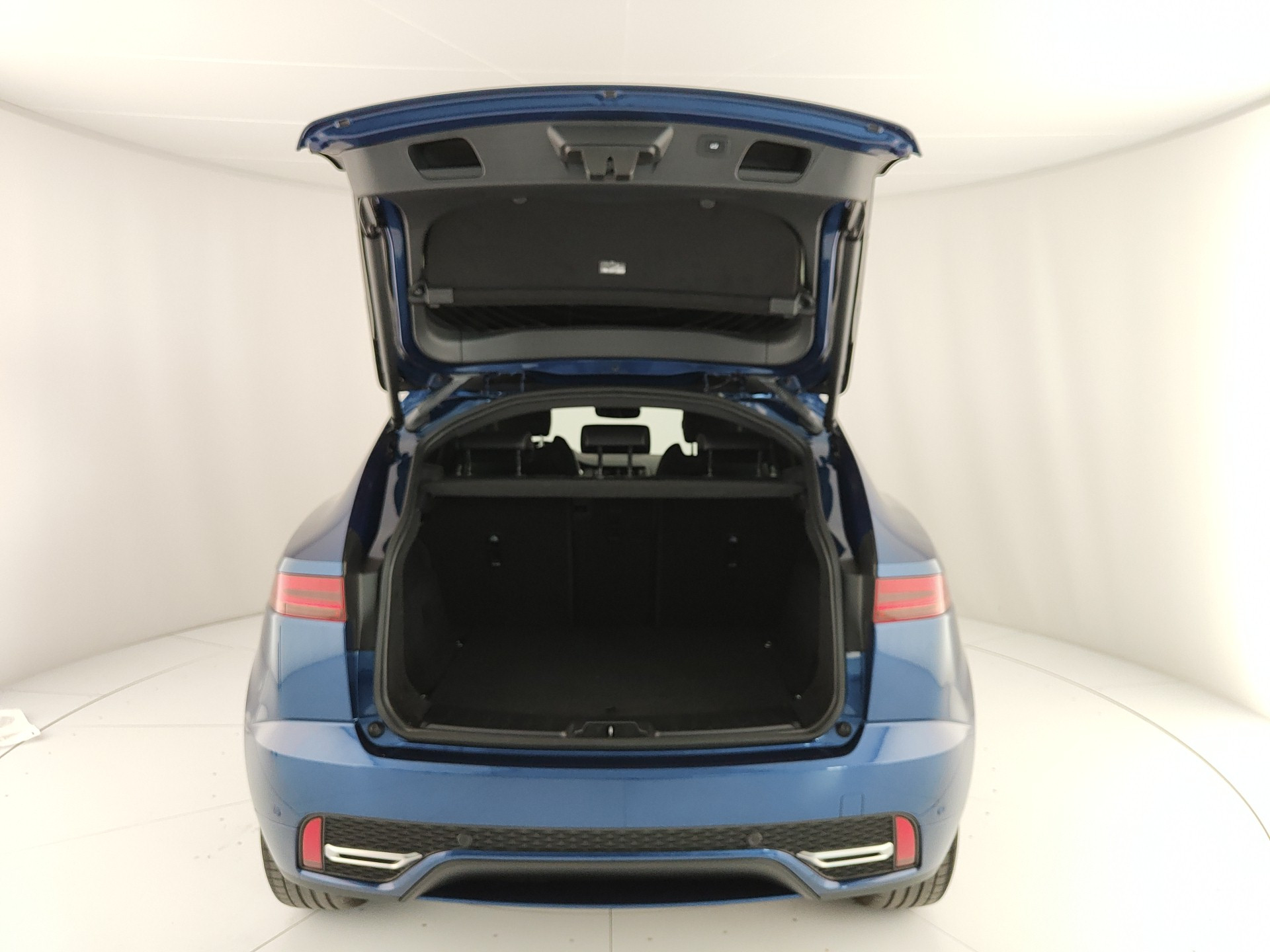 JAGUAR E-Pace 2.0d i4 mhev R-Dynamic SE awd 163cv auto