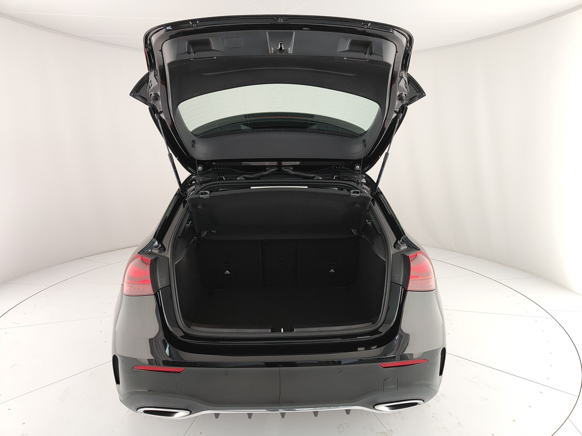 MERCEDES A 180 AMG Line Advanced Plus auto 136cv