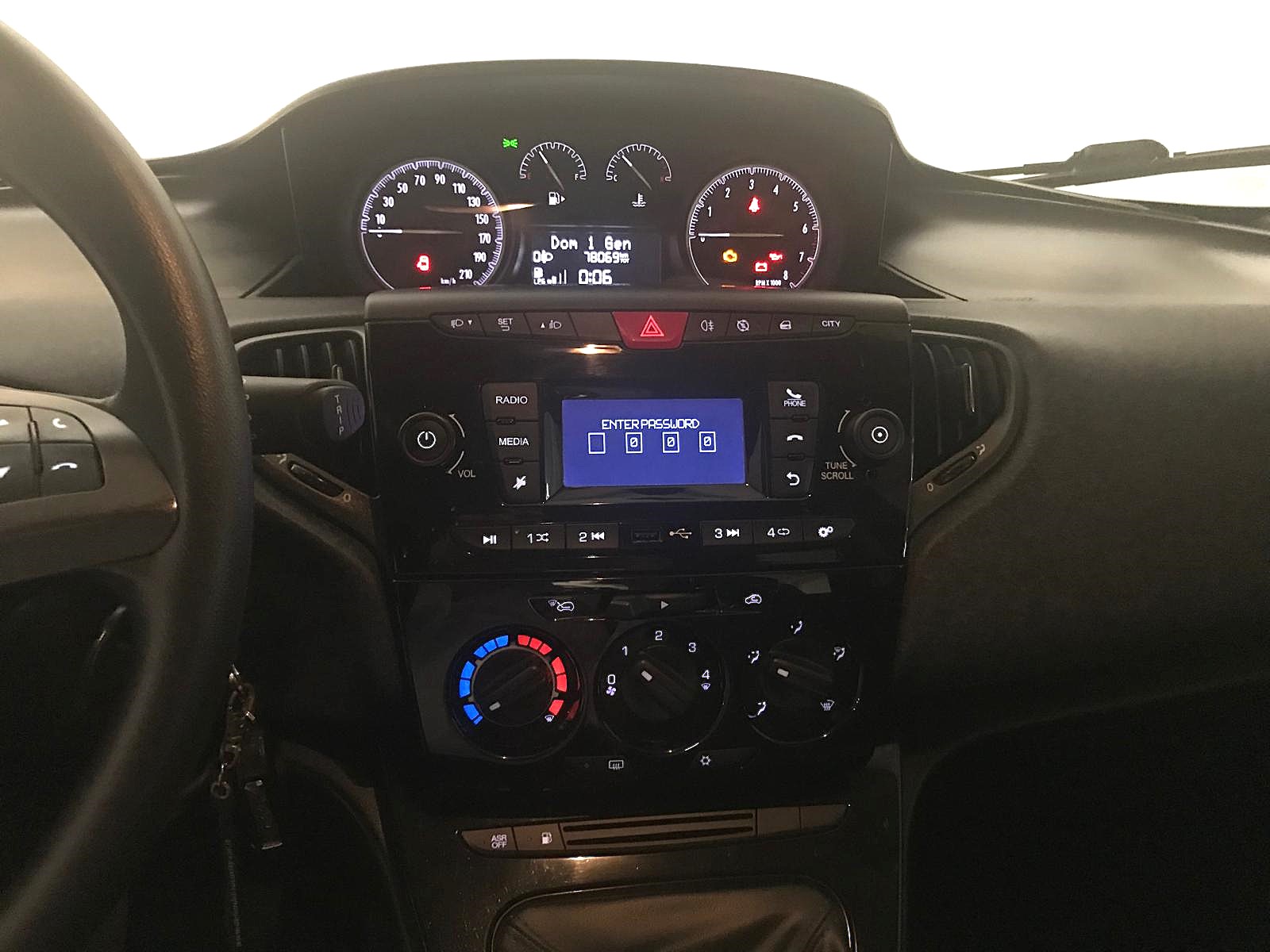 LANCIA YPSILON 1.2GPL ECOCHIC 69CV