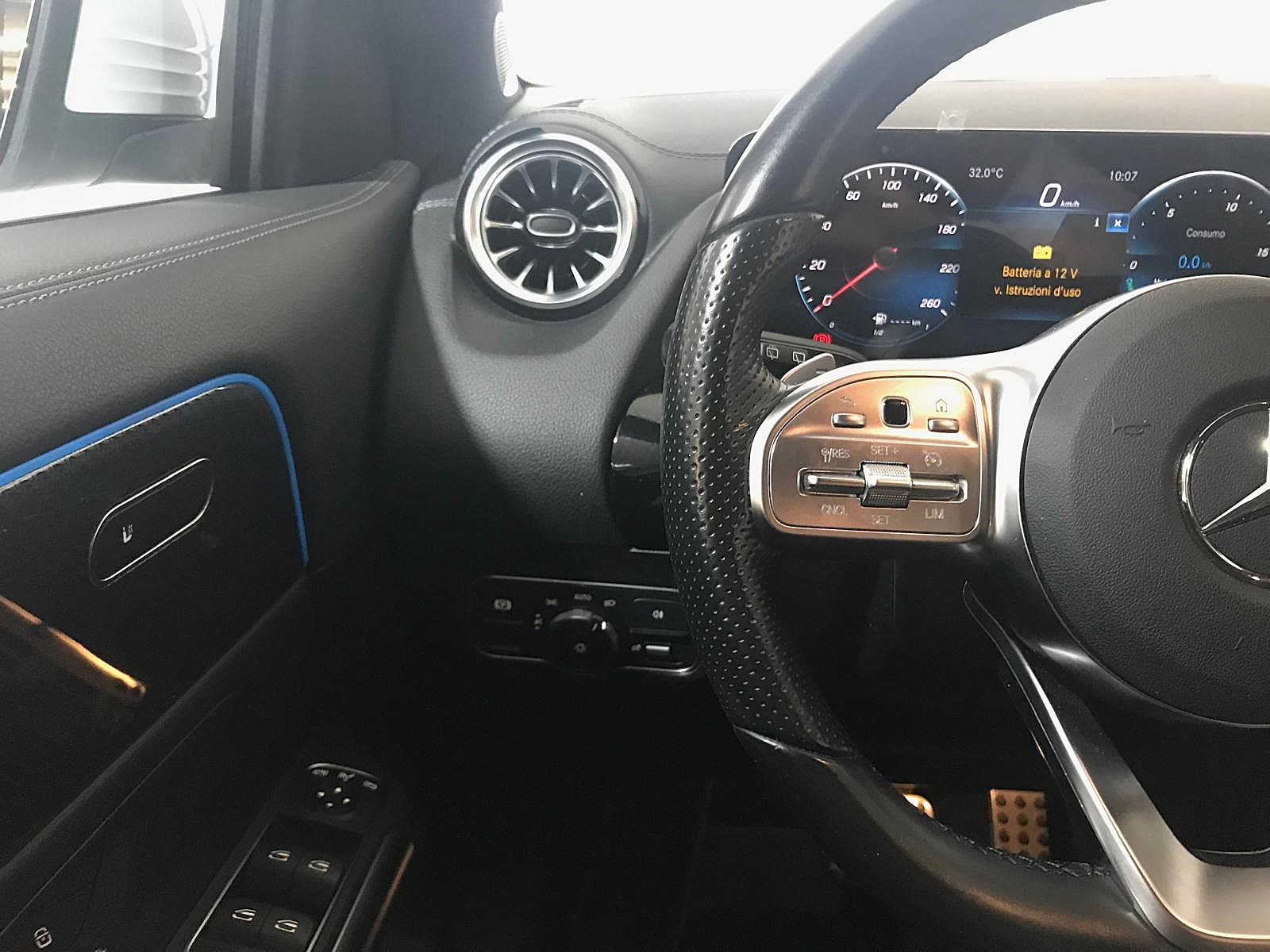 MERCEDES GLA 200D 4MATIC PREMIUM AUTO 150CV