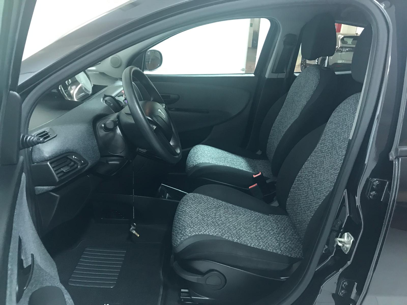 LANCIA YPSILON 1.2GPL ECOCHIC 69CV