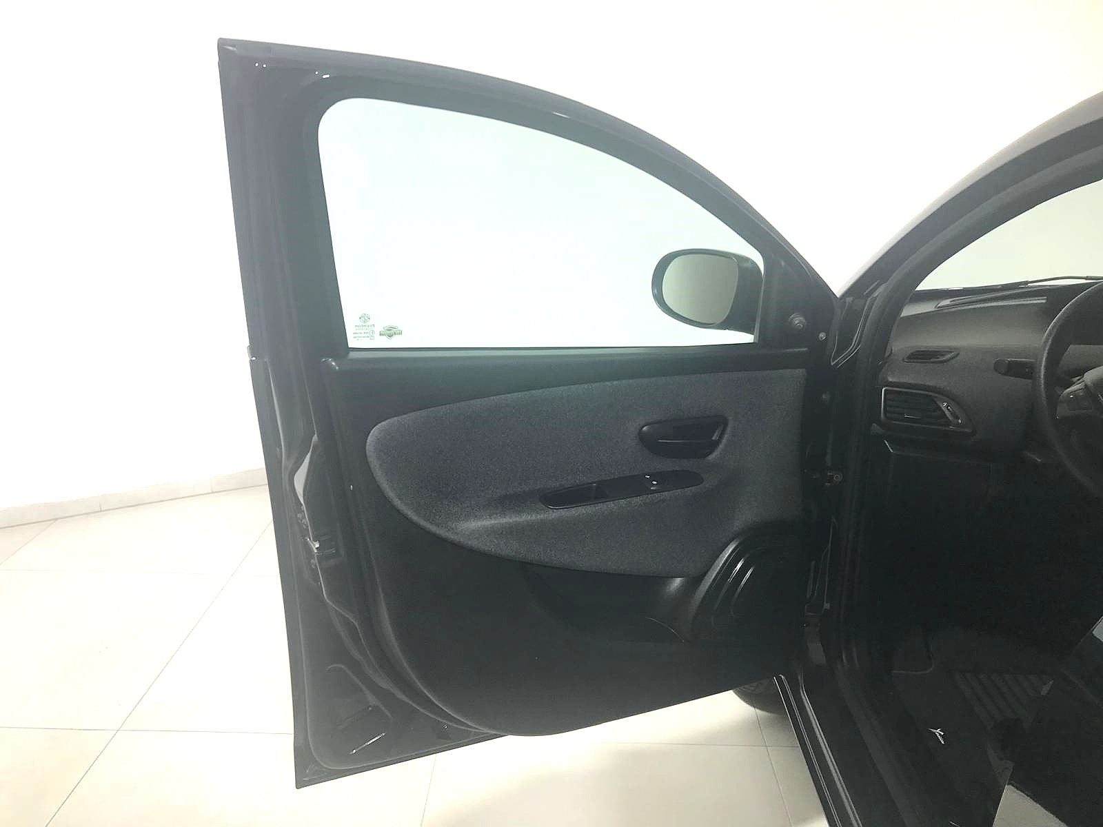 LANCIA YPSILON 1.2GPL ECOCHIC 69CV