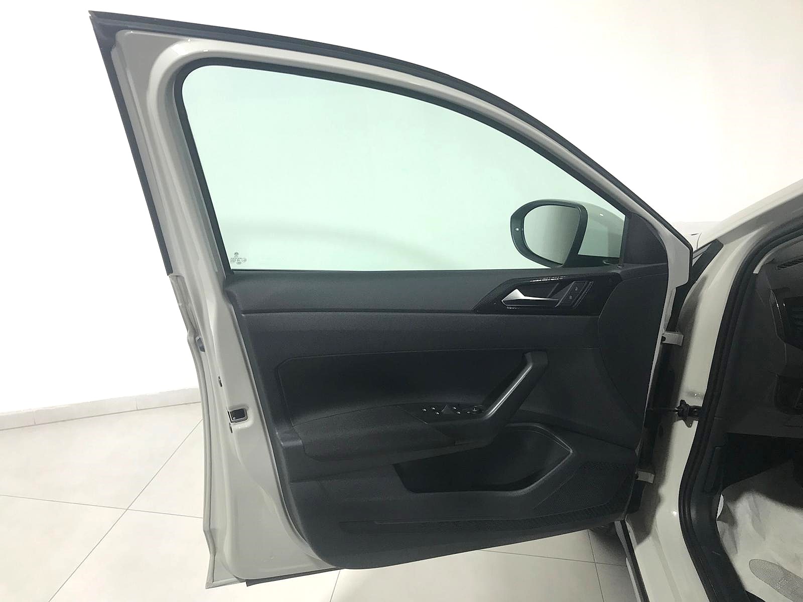 VOLKSWAGEN TAIGO LIFE 1.0TSI 110CV DSG