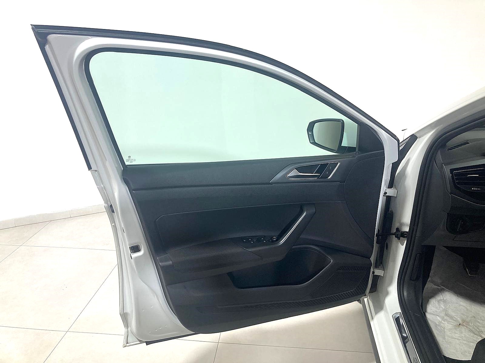 VOLKSWAGEN POLO 1.0TSI 95CV R-LINE