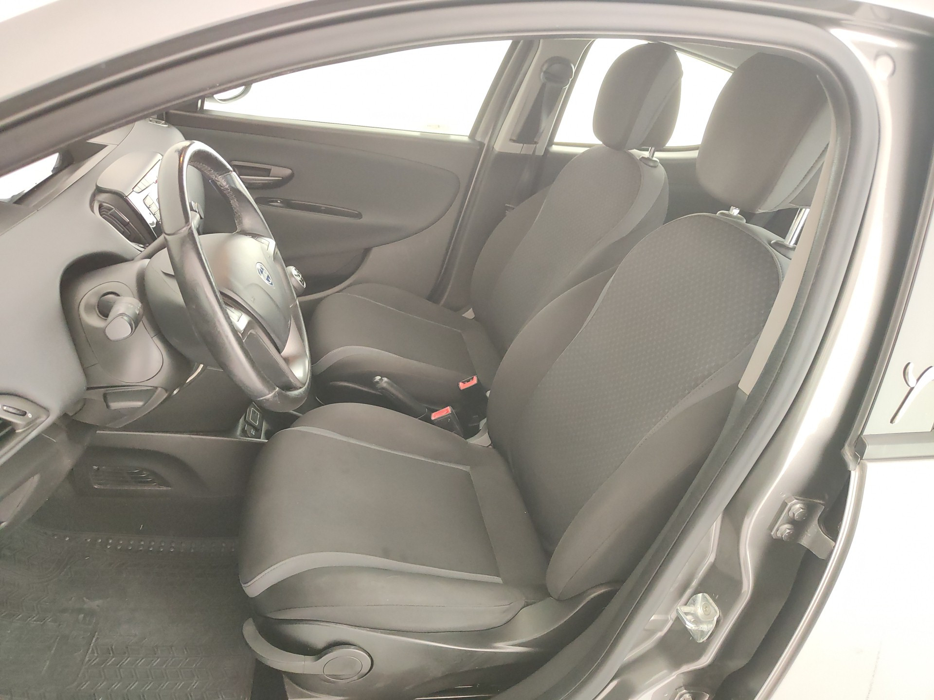 LANCIA Ypsilon 1.2 Silver 69cv
