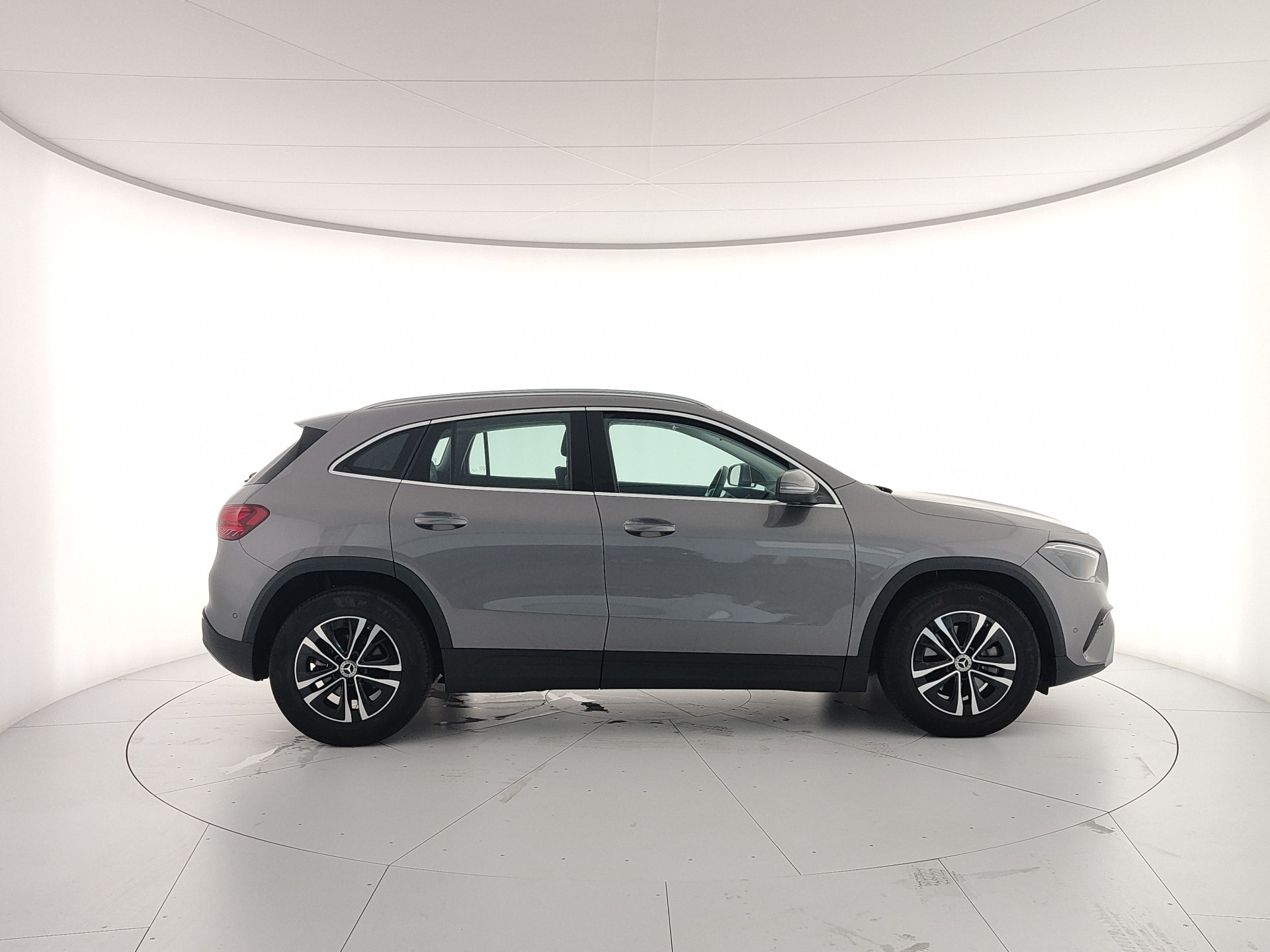 MERCEDES GLA 180 d Advanced auto