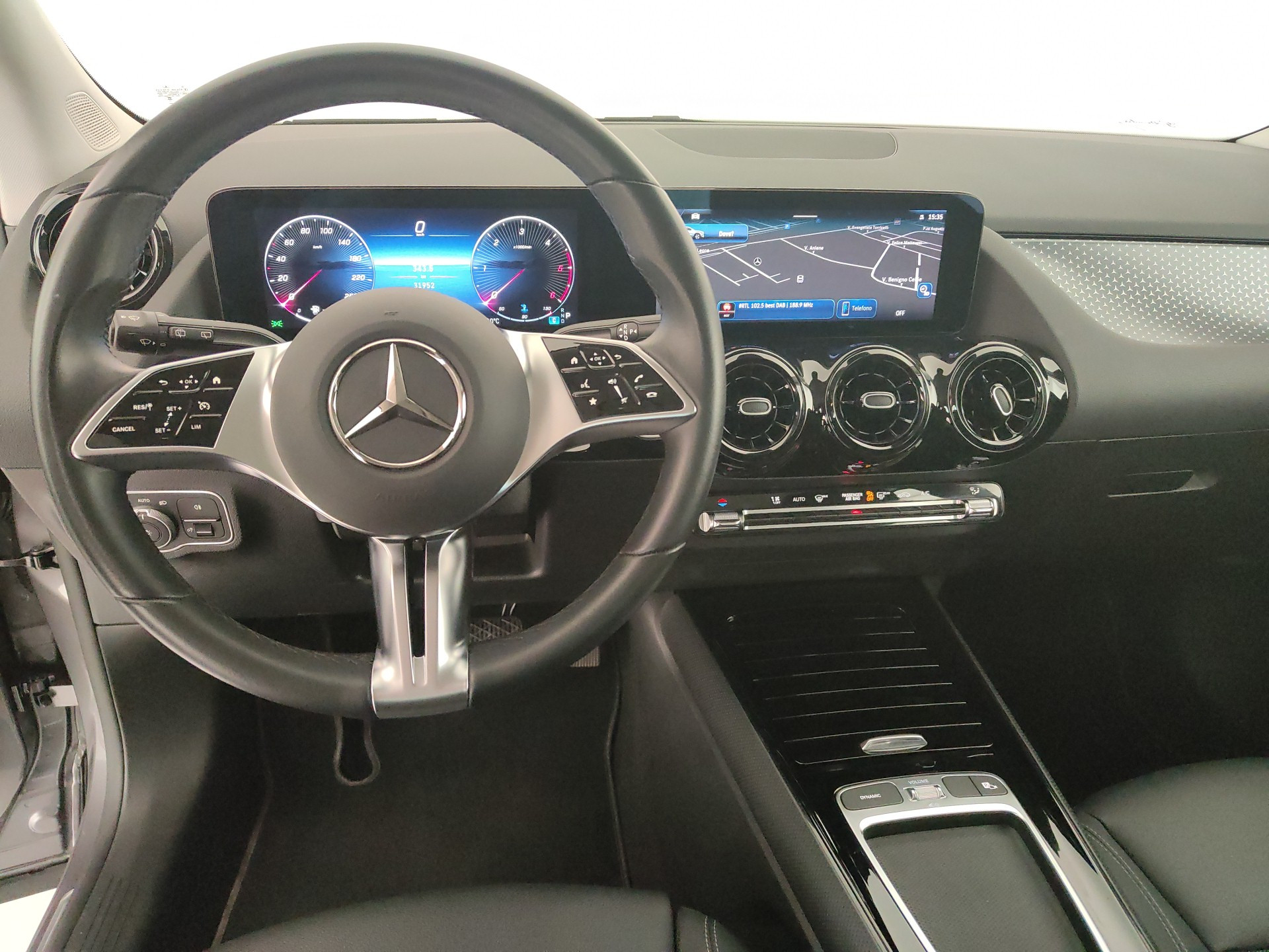 MERCEDES GLA 180 d Advanced auto