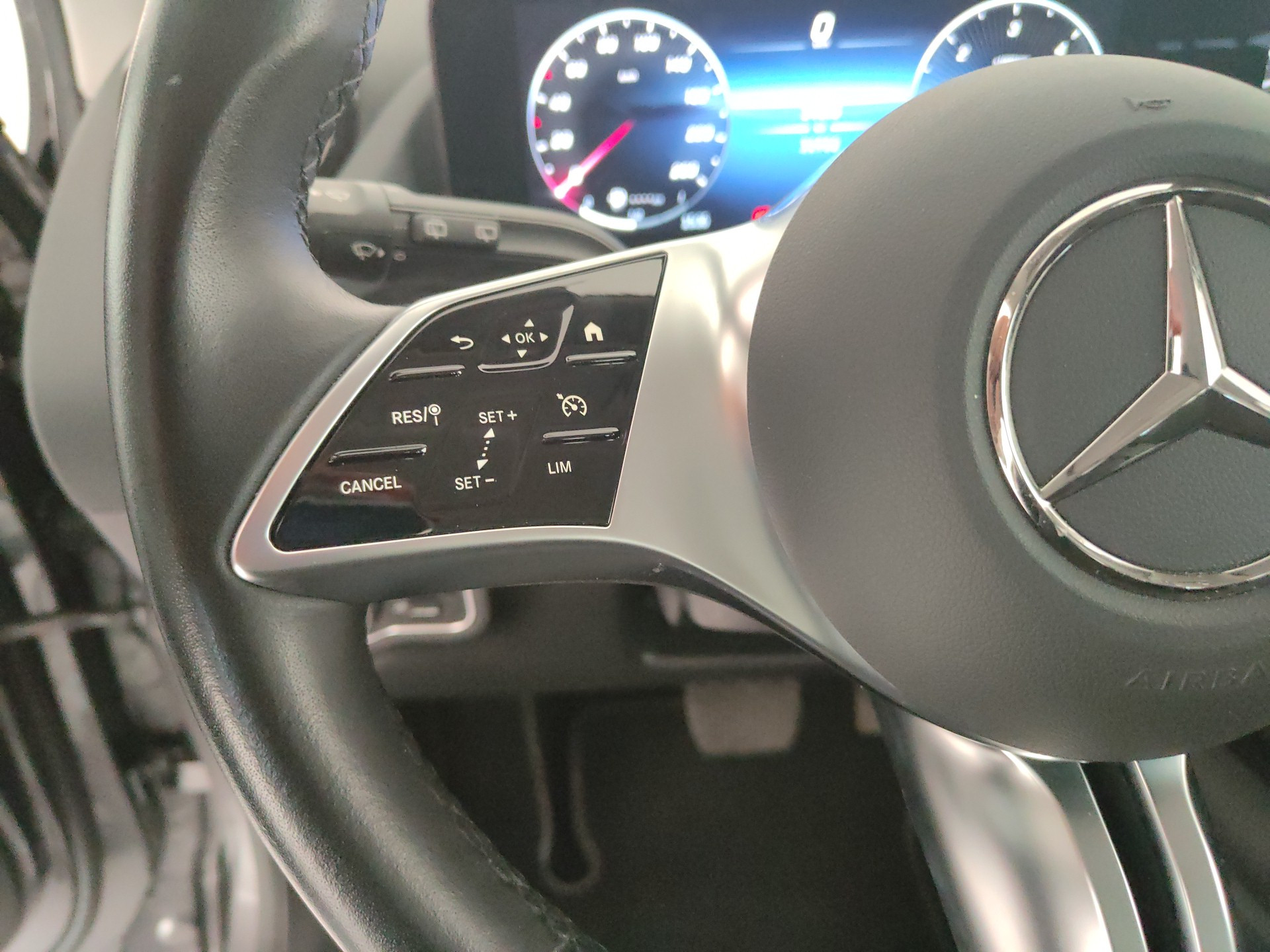 MERCEDES GLA 180 d Advanced auto