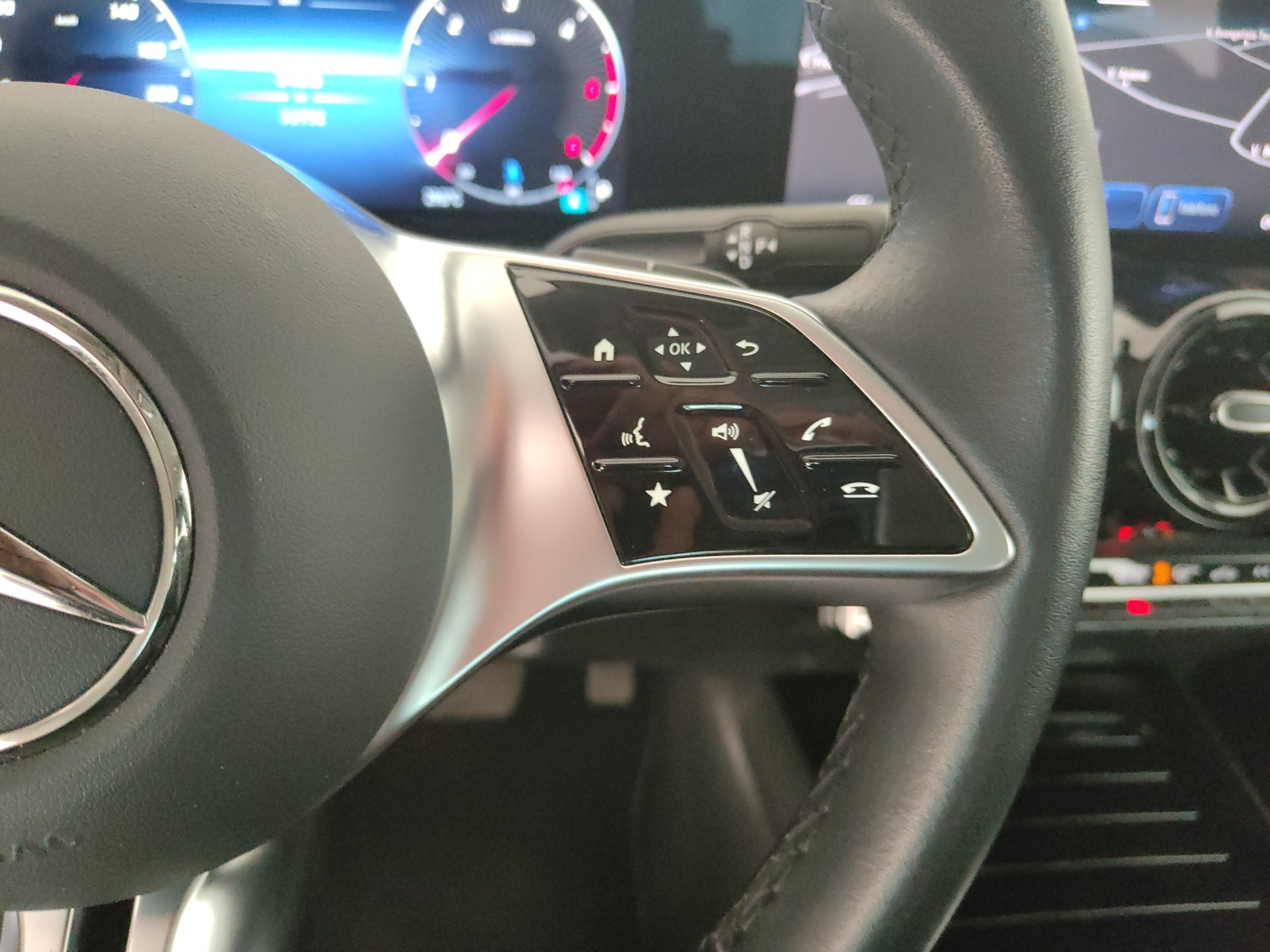 MERCEDES GLA 180 d Advanced auto