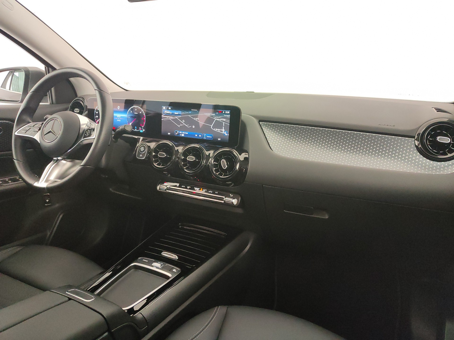 MERCEDES GLA 180 d Advanced auto