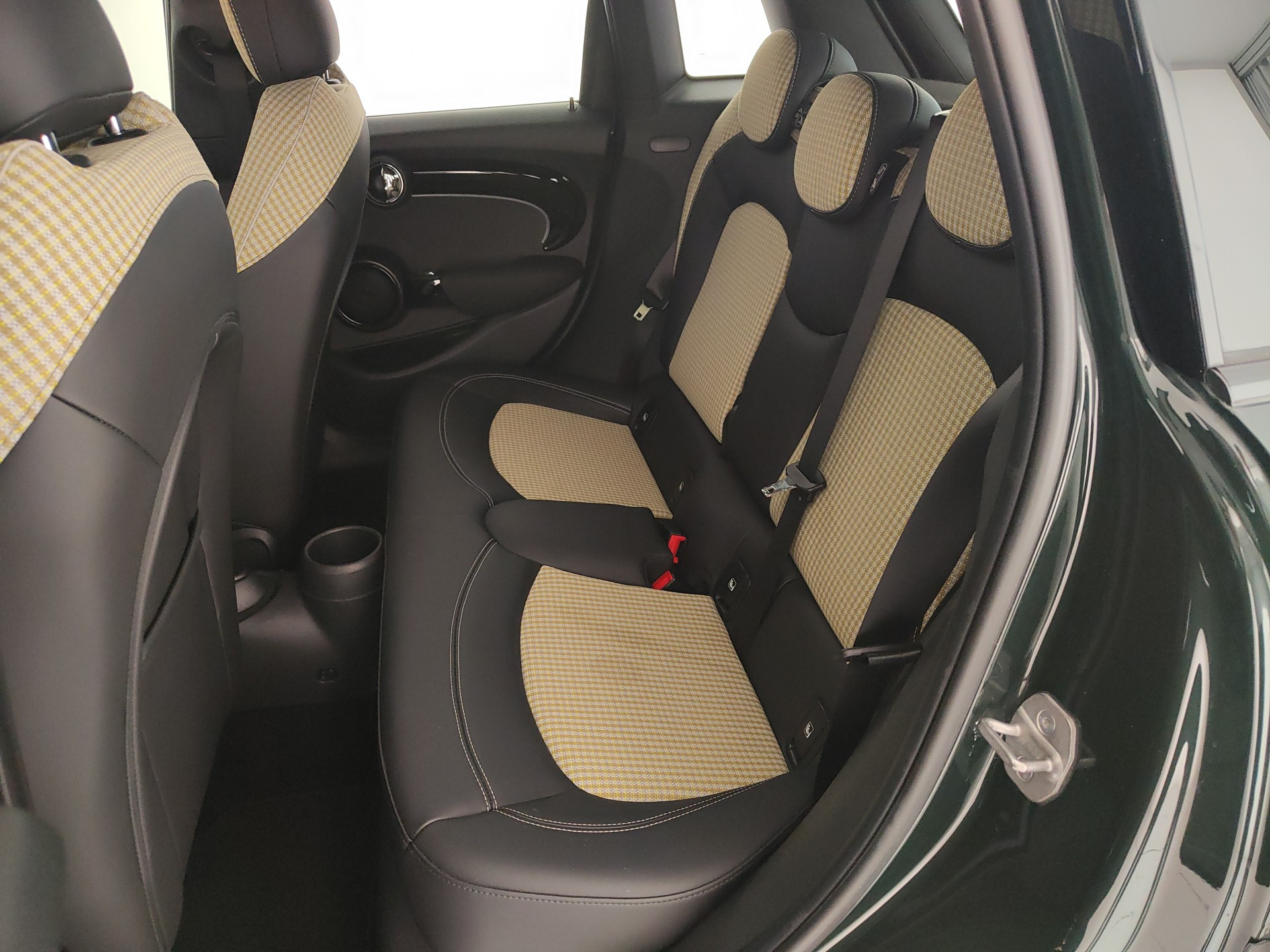 Mini 1.5 Cooper Resolute auto 5p