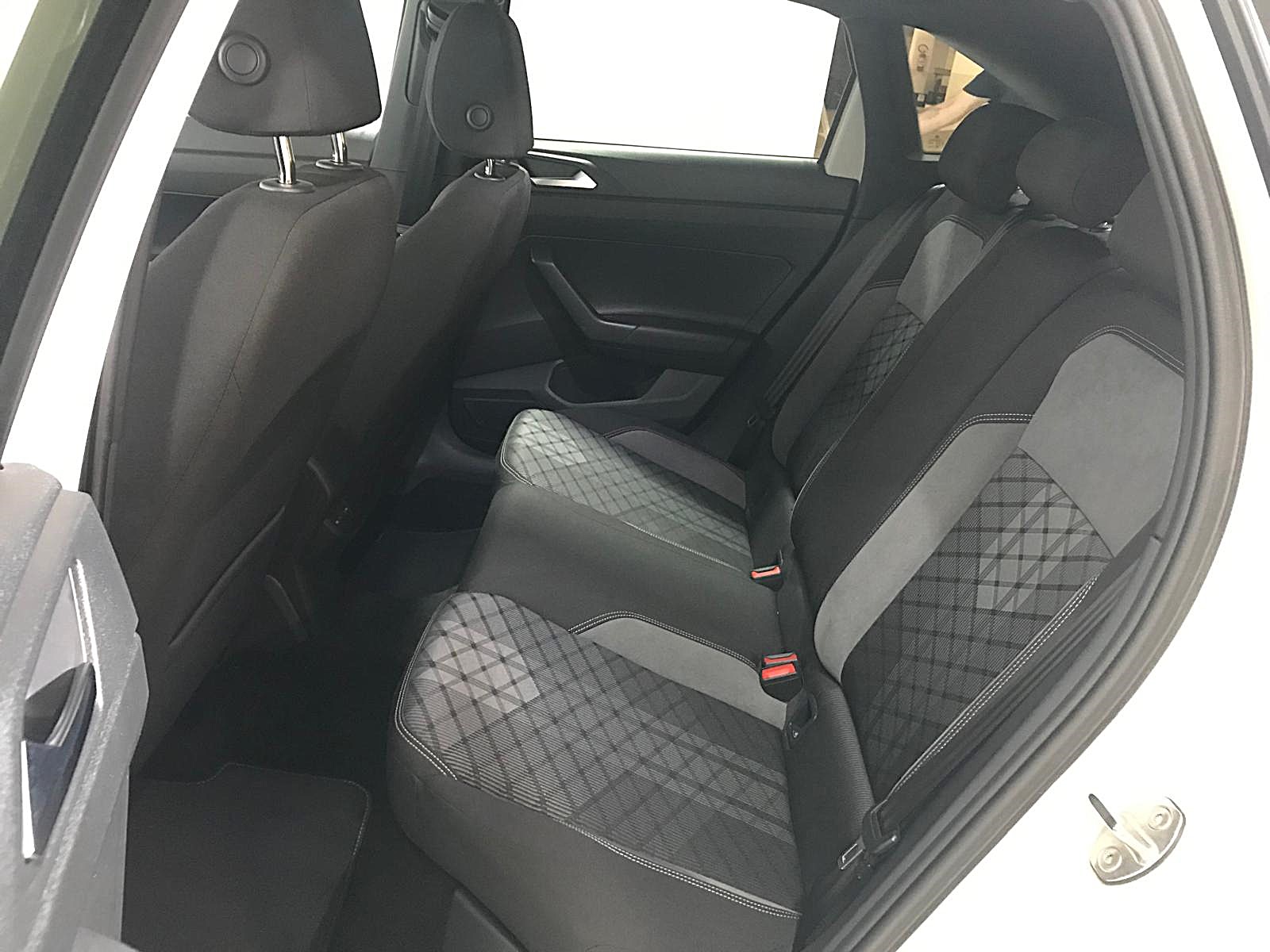 VOLKSWAGEN TAIGO R-LINE 1.0TSI 110CV DSG